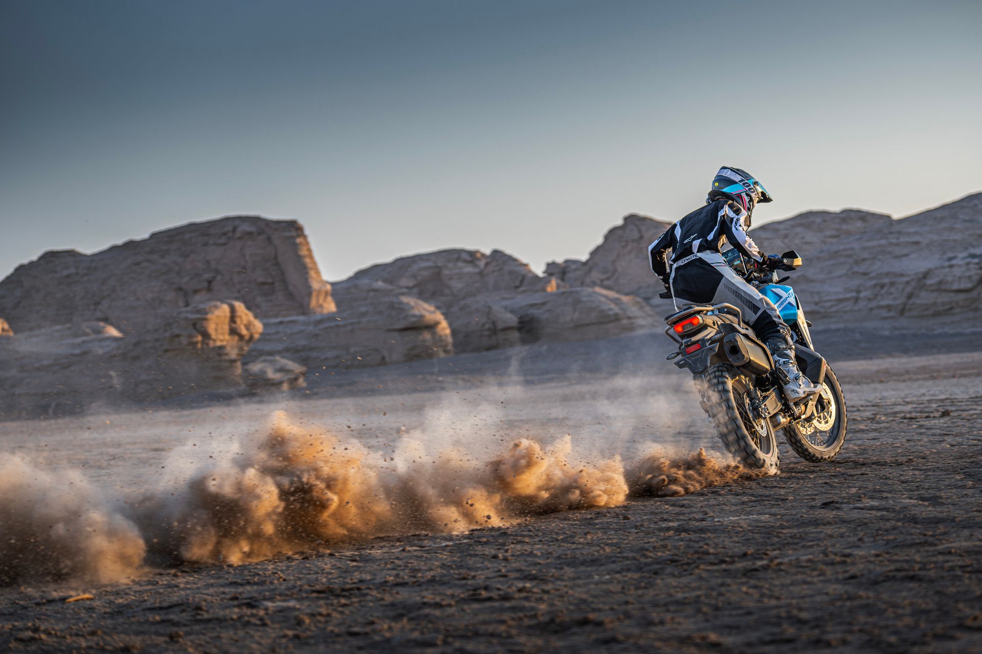 CFMOTO 1000MT-X HIGH SEAT