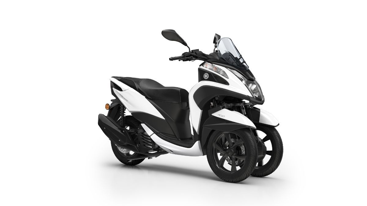 2018-Yamaha-MW155-EU-Milky_White-Studio-001-03.jpg