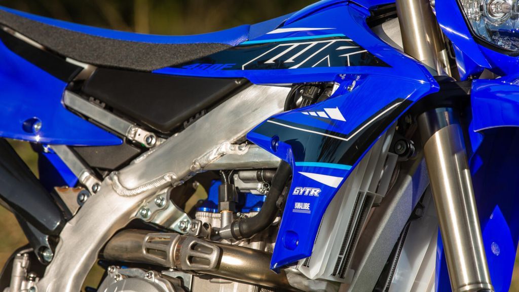 2021_YAM_WR450F_EU_DPBSE_DET_009_03_preview.jpg