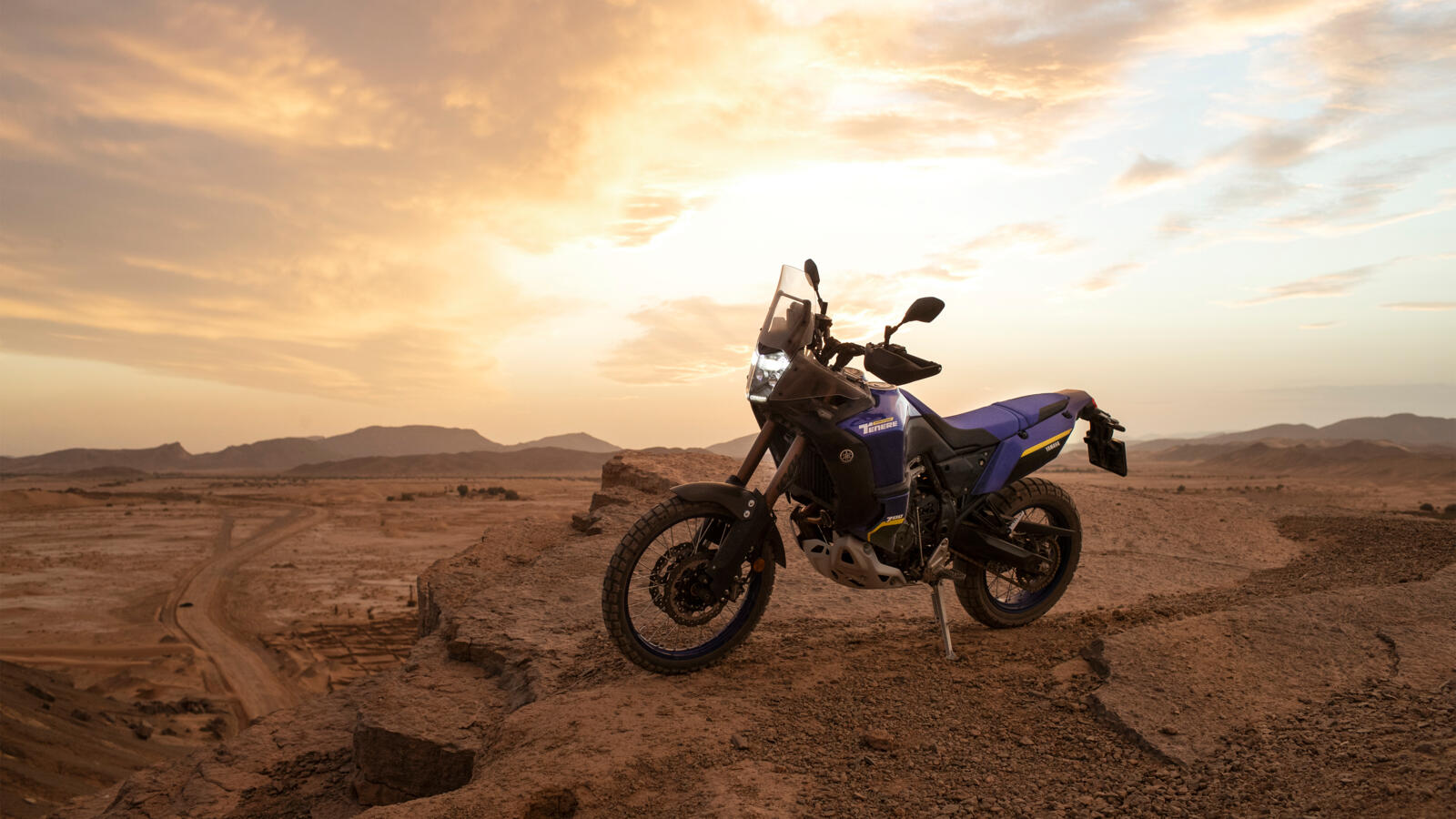 2022_YAM_XTZ700D_EU_DPBMC_STA_003_03_preview.jpg