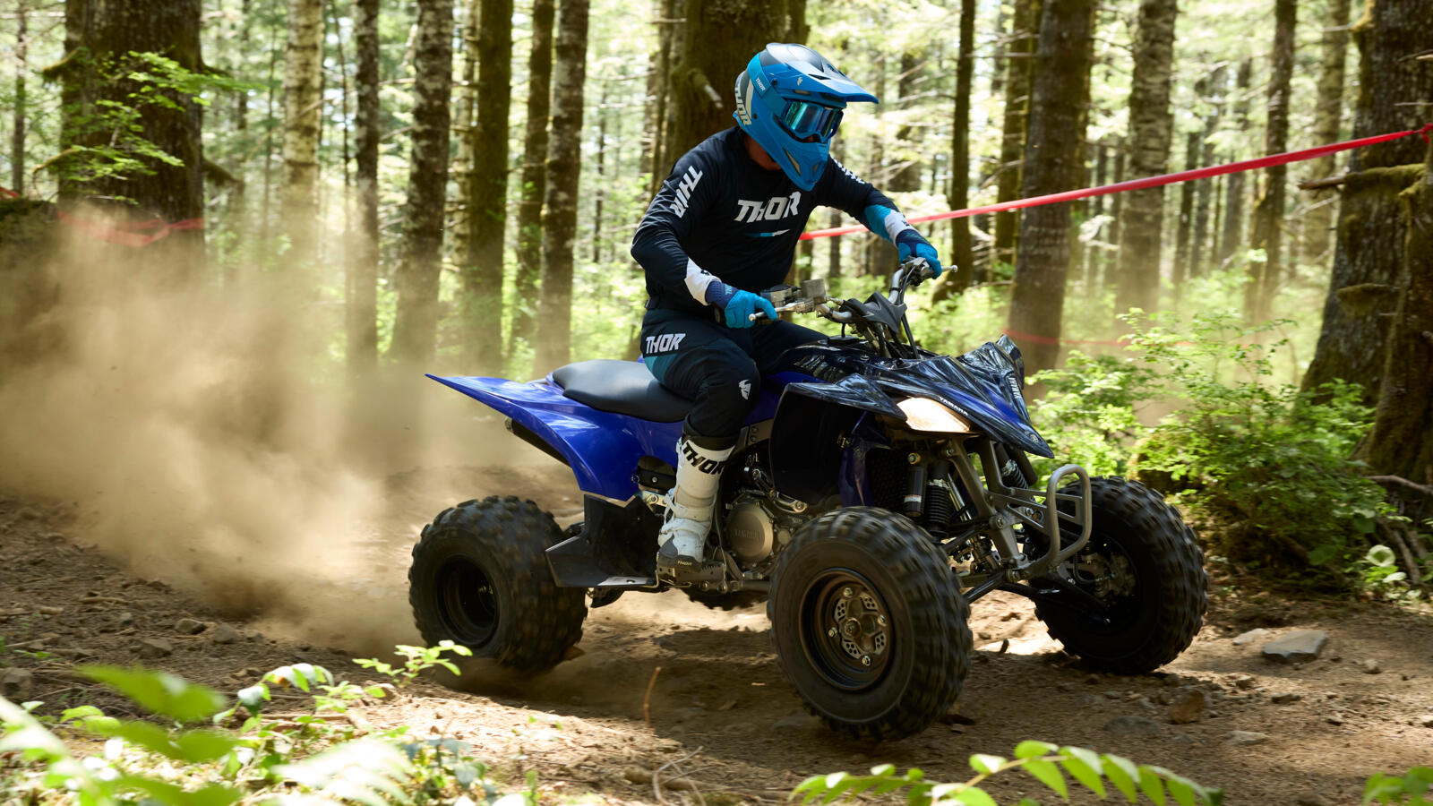 2024_YAM_YFZ450R-24_EU_DPBSE_ACT_003_03_preview.jpg