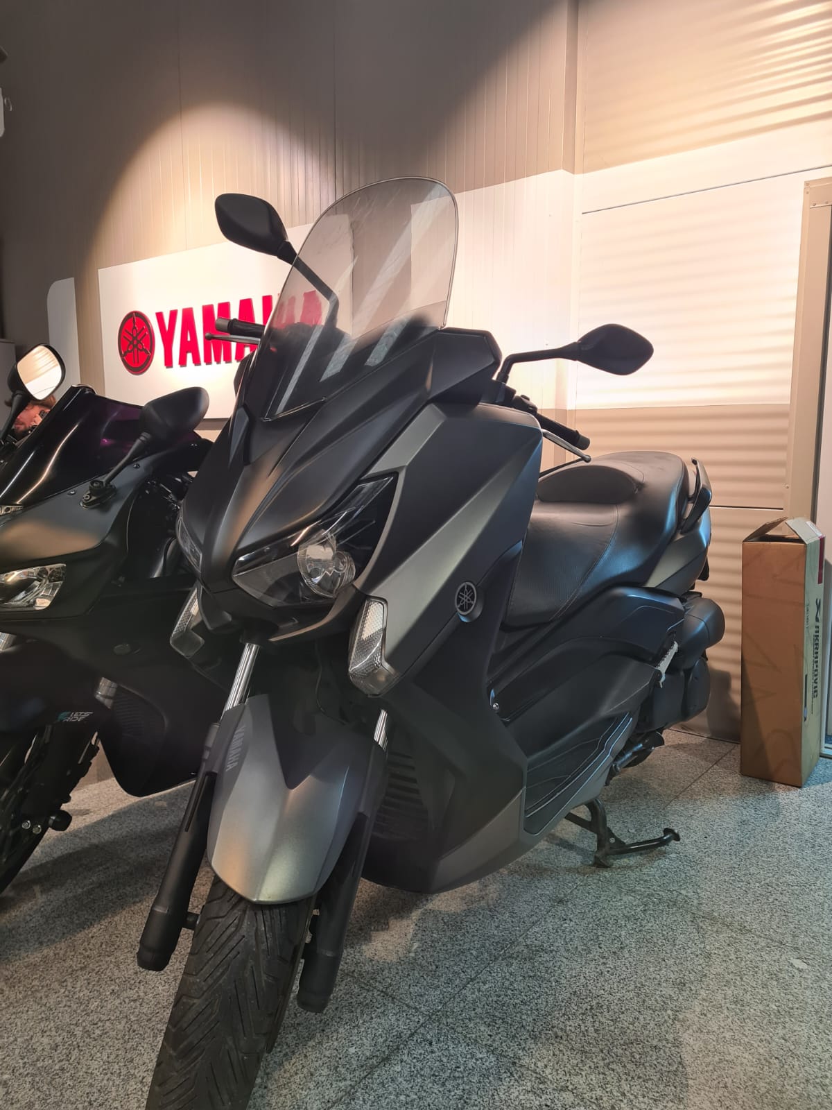 Yamaha XMAX 250