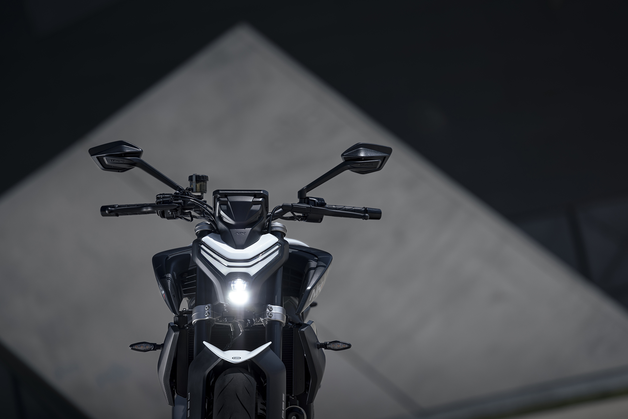 CFMOTO 450NK ABS - 2026 — imagine 5