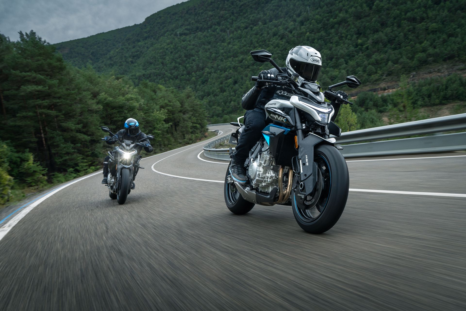 CFMOTO 675NK ABS — imagine 3