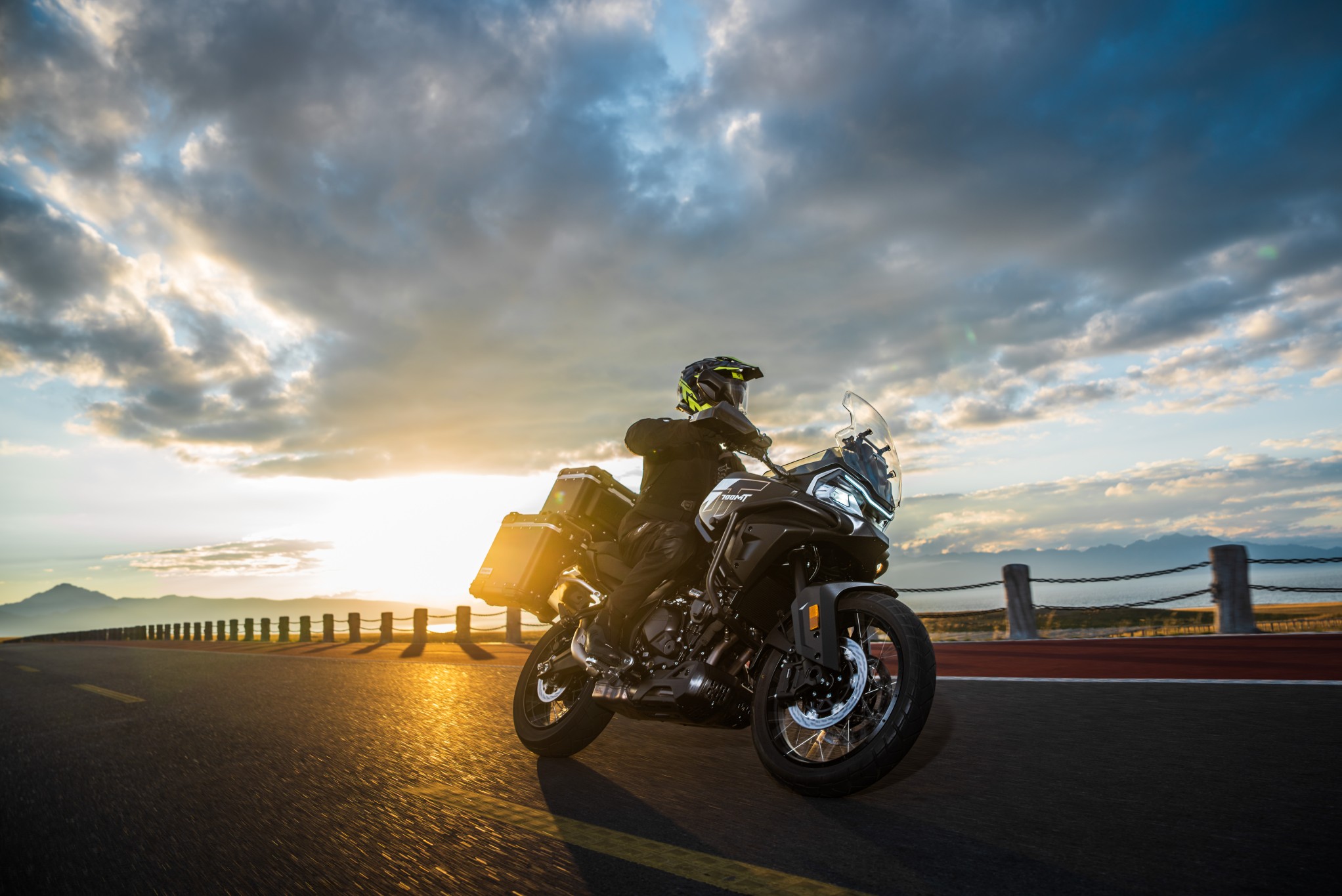 CFMOTO 700MT ABS - 2026 — imagine 2