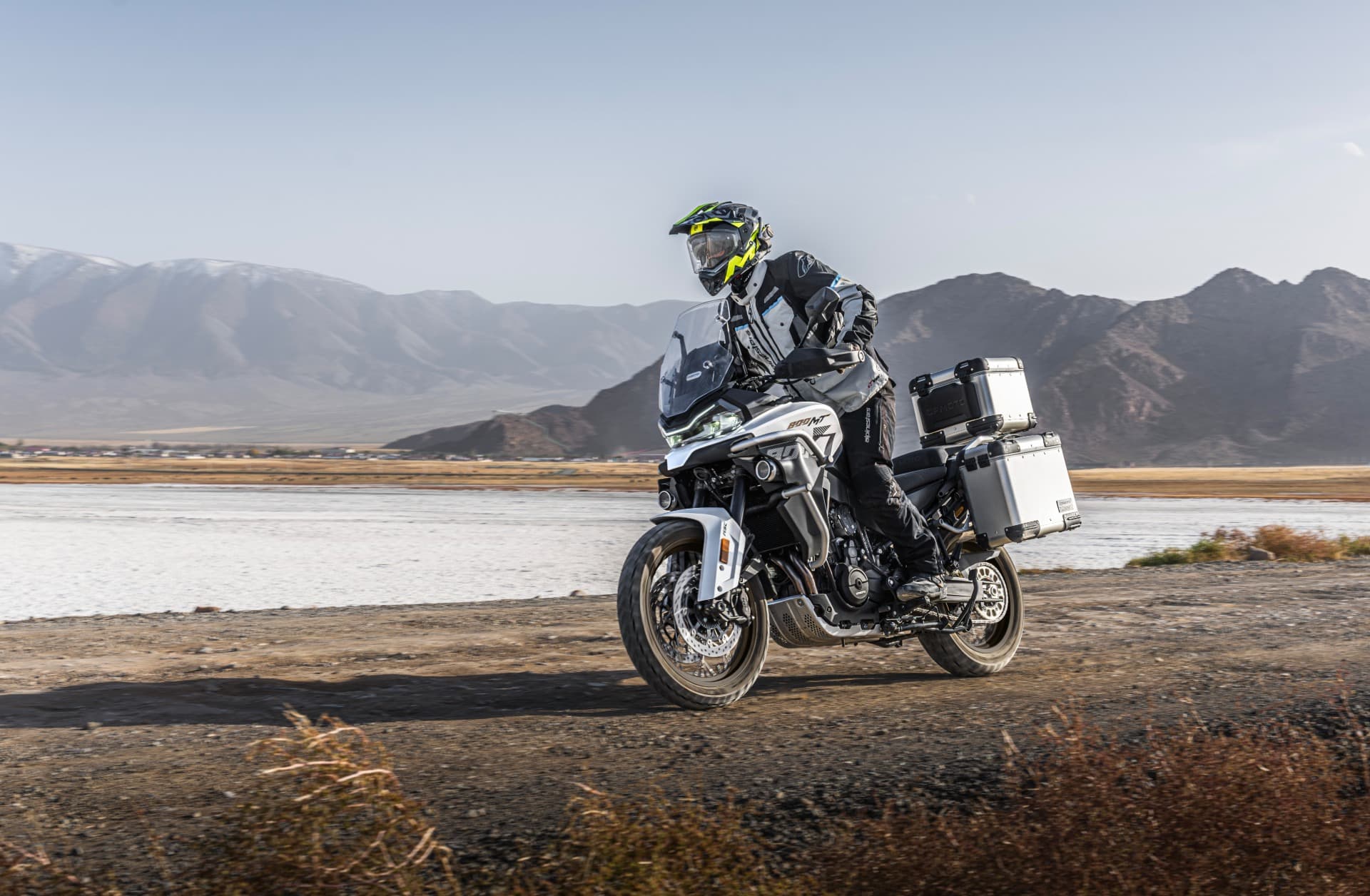 CFMOTO 800MT Explore ES — imagine 2