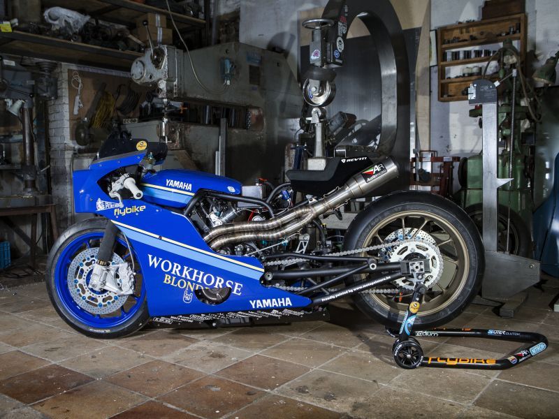 “Sultanul Sprintului”: un XSR dragster, impinge mai departe limitele proiectului Yamaha Yard Built!