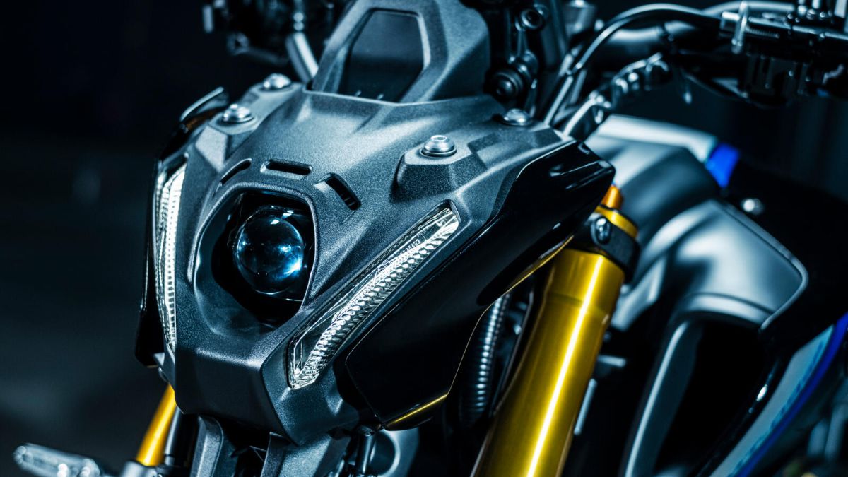 Noua Yamaha MT-09 SP: hyper-naked-ul premium prin excelenta! — imagine 15