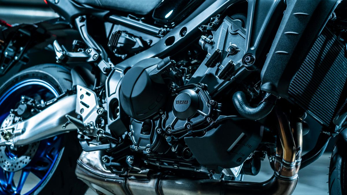 Noua Yamaha MT-09 SP: hyper-naked-ul premium prin excelenta! — imagine 18