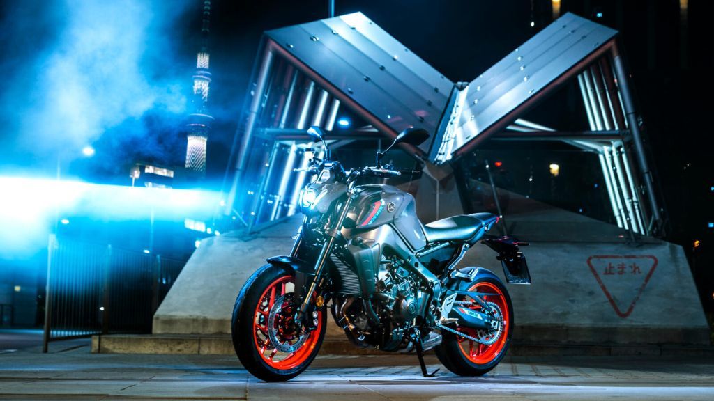 Yamaha MT-09 2021: mai usoara, mai puternica, mai inteligenta!
