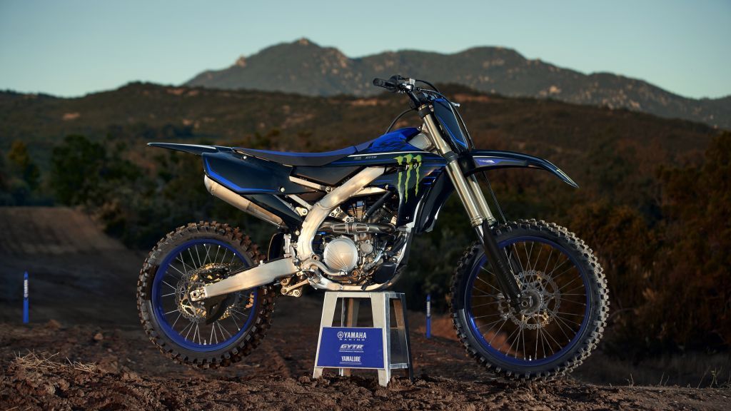 Motoarele de cross 2021 de la Yamaha: in prim plan, editiile Monster Energy ale YZ250F si YZ450F — imagine 28