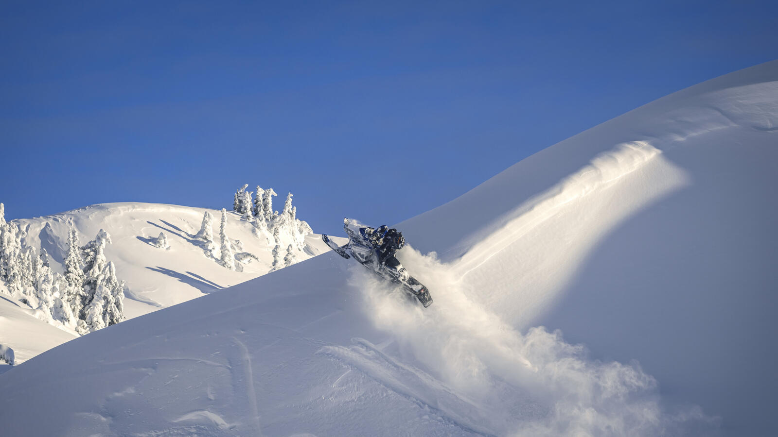 Pe repede inainte: acesta este noul snowmobil Yamaha SRX LE, alaturi de intreaga gama de “imblanzitoare de zapada” Yamaha, pentru sezonul 2022! — imagine 8