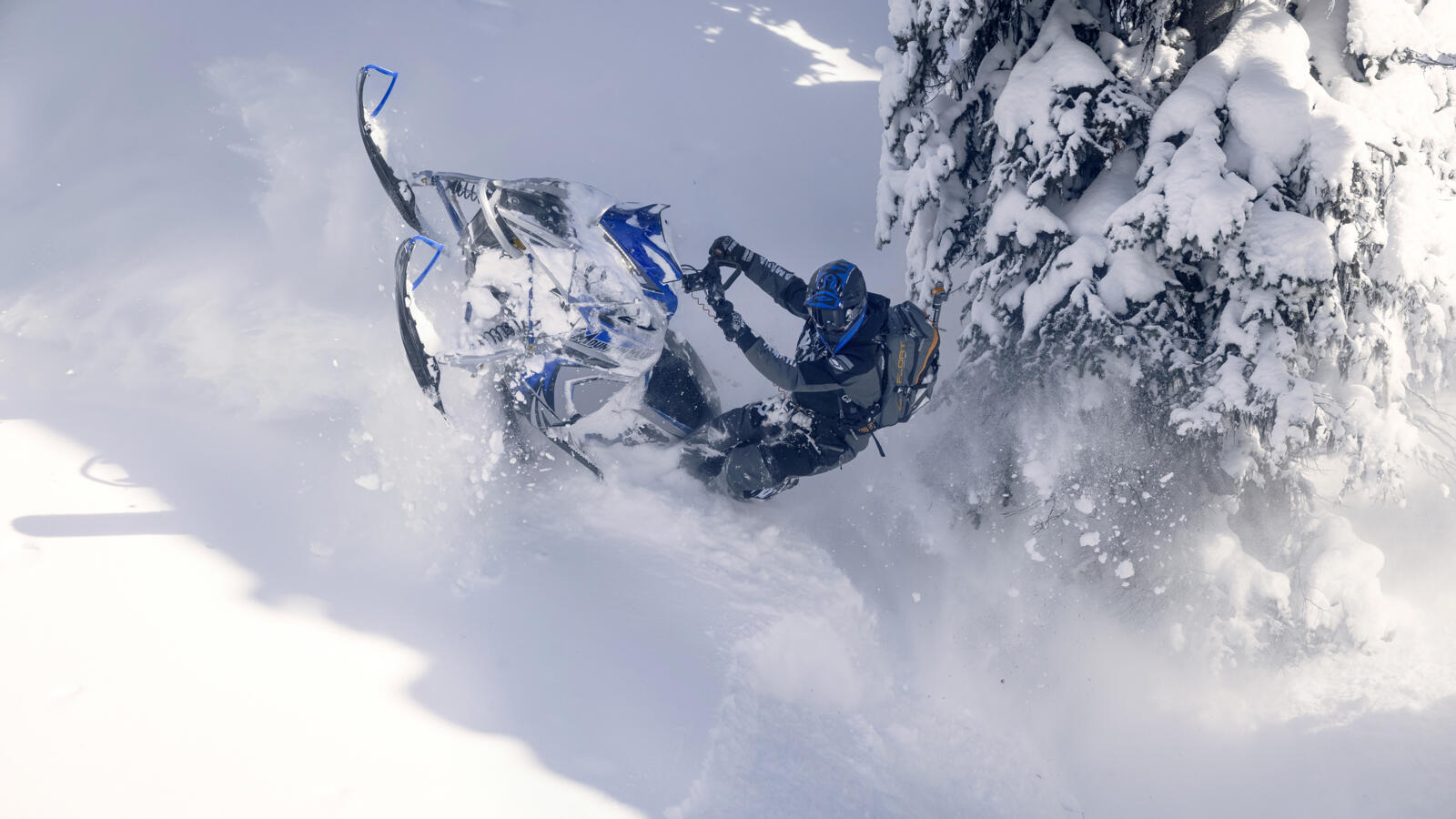 Pe repede inainte: acesta este noul snowmobil Yamaha SRX LE, alaturi de intreaga gama de “imblanzitoare de zapada” Yamaha, pentru sezonul 2022! — imagine 10