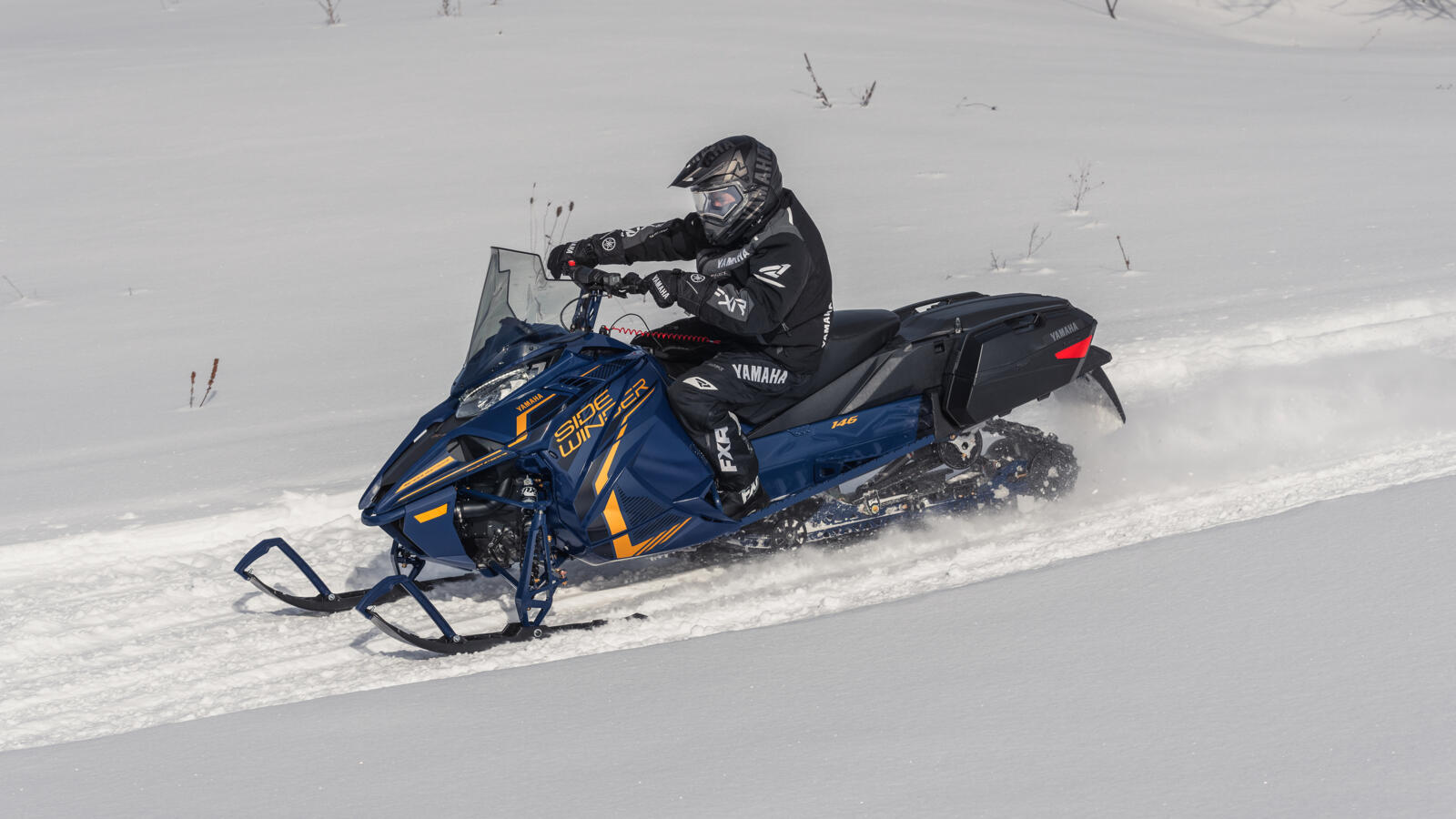 Pe repede inainte: acesta este noul snowmobil Yamaha SRX LE, alaturi de intreaga gama de “imblanzitoare de zapada” Yamaha, pentru sezonul 2022! — imagine 33