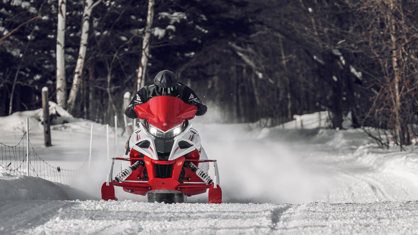 Pe repede inainte: acesta este noul snowmobil Yamaha SRX LE, alaturi de intreaga gama de “imblanzitoare de zapada” Yamaha, pentru sezonul 2022! — imagine 24