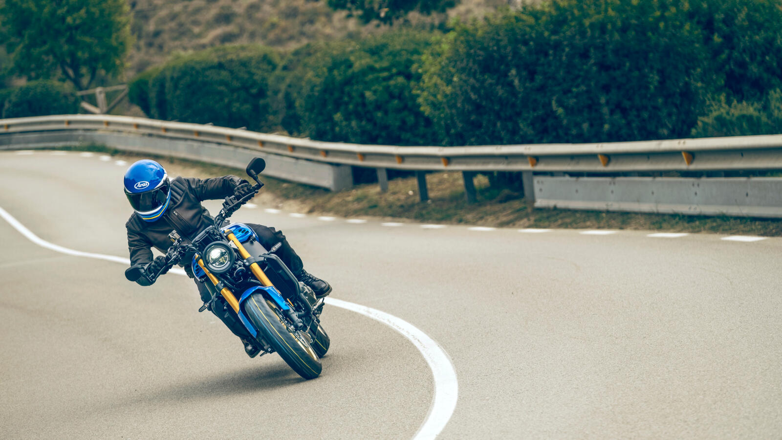 Noul XSR900: Legendă renăscută — imagine 4