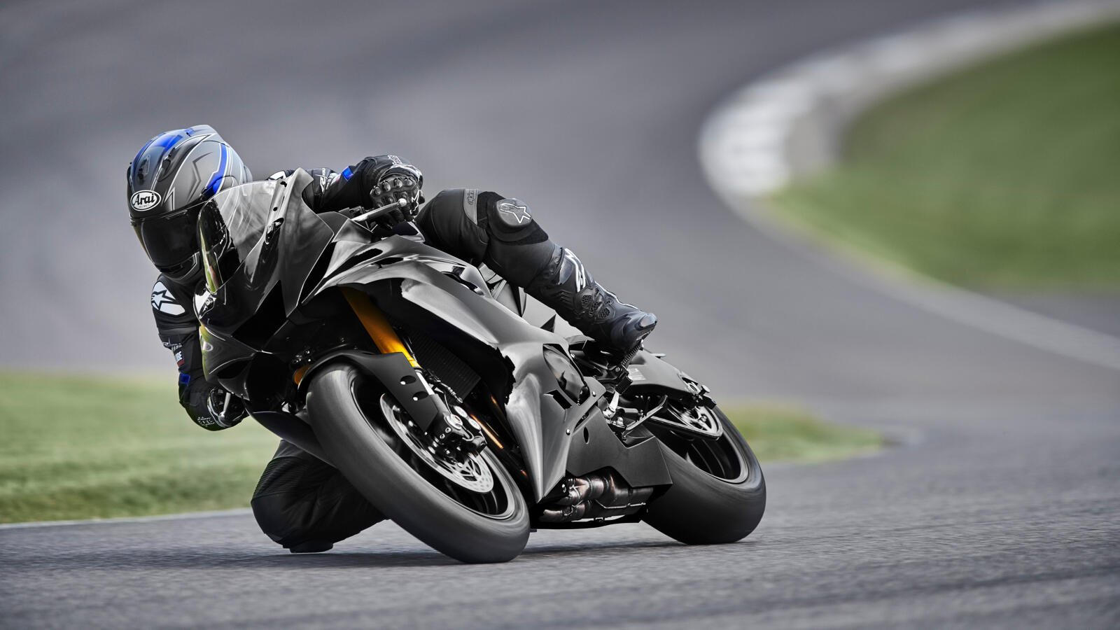 Yamaha prezintă R6 RACE și R6 GYTR pentru 2022 — imagine 1