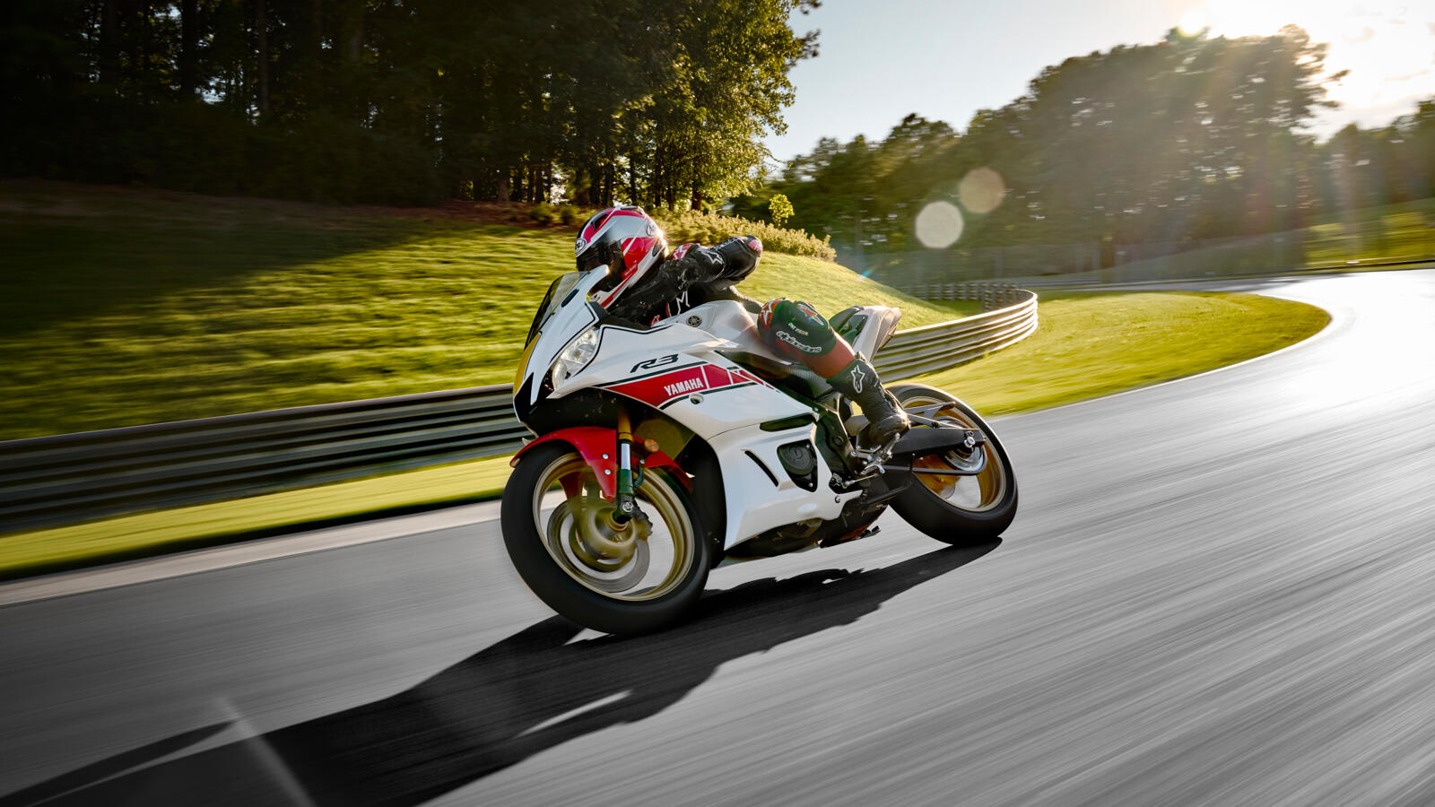 Modelele Yamaha R-Series 2022 sărbătoresc istoria curselor Grand Prix Yamaha — imagine 83