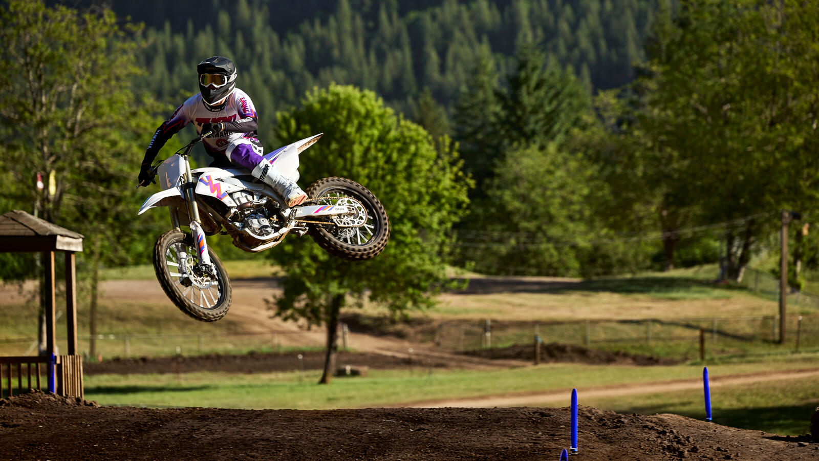 Gama Off Road Competition de la Yamaha sărbătorește 50 de ani de YZ