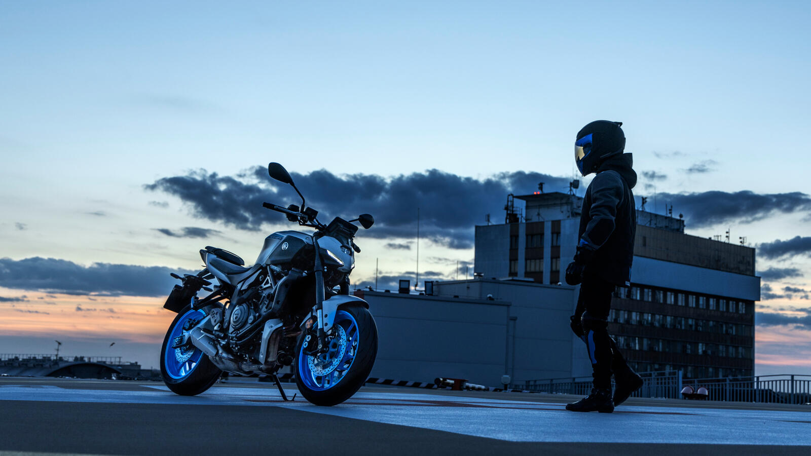 Dawn of a New Darkness: Noul Yamaha MT-07