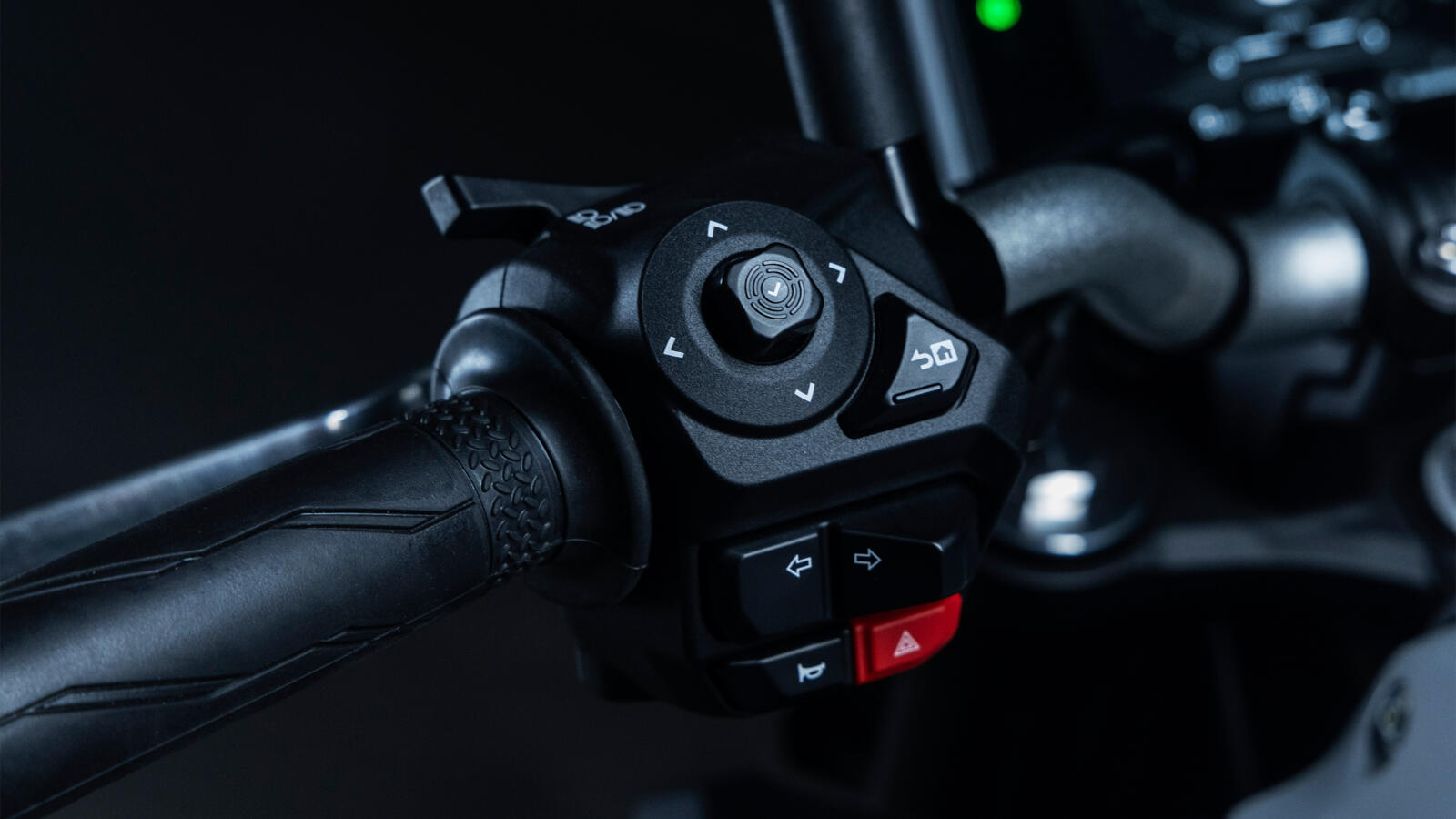Dawn of a New Darkness: Noul Yamaha MT-07 — imagine 50
