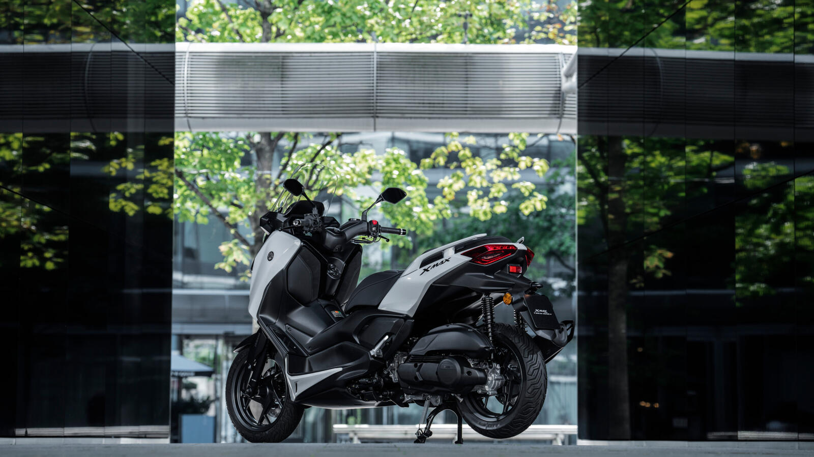 Scutere sport XMAX 2025. — imagine 41