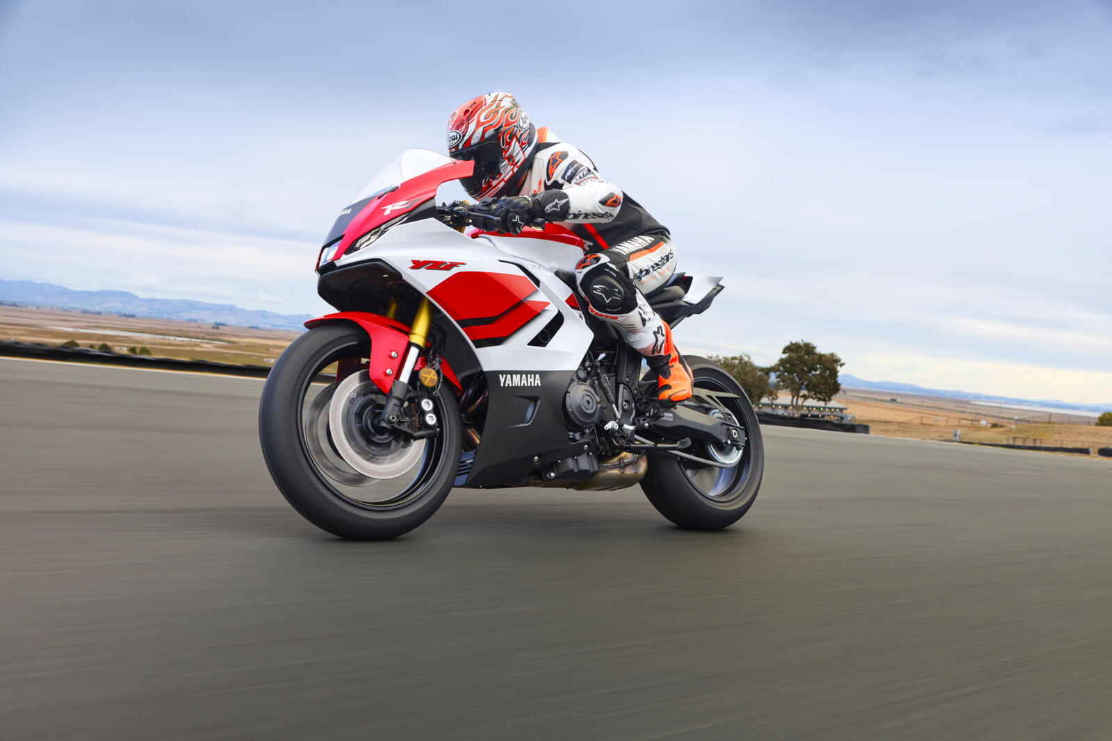 Culori emblematice pentru gama Supersport — imagine 15