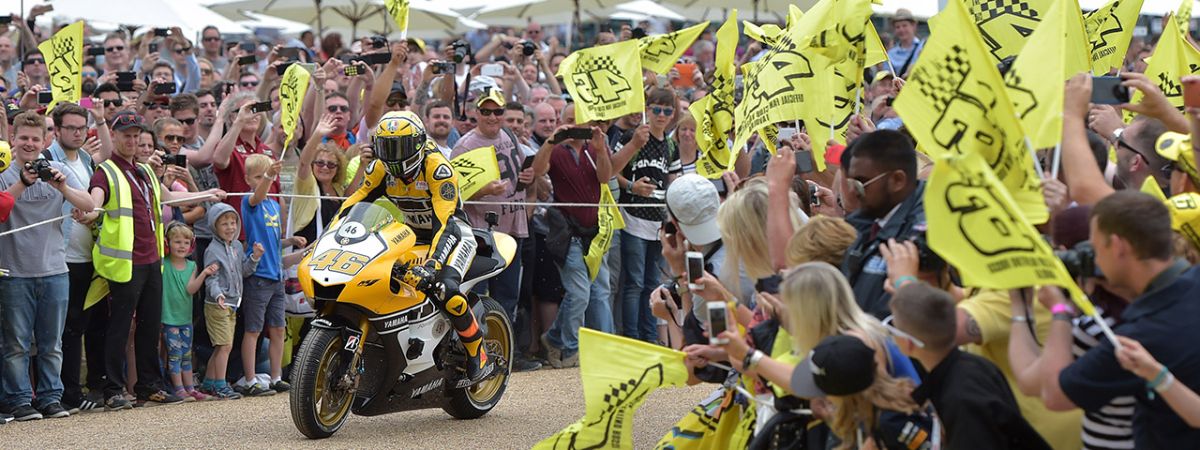 Editia speciala a unei… editii speciale: casca Arai RX-7V, IoM TT 2018