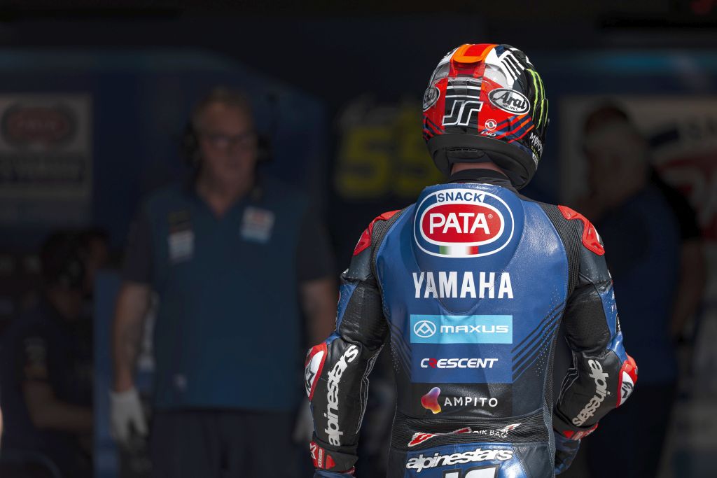 Jonathan Rea s-a retras din WorldSBK purtând o cască Arai cu design special — imagine 5
