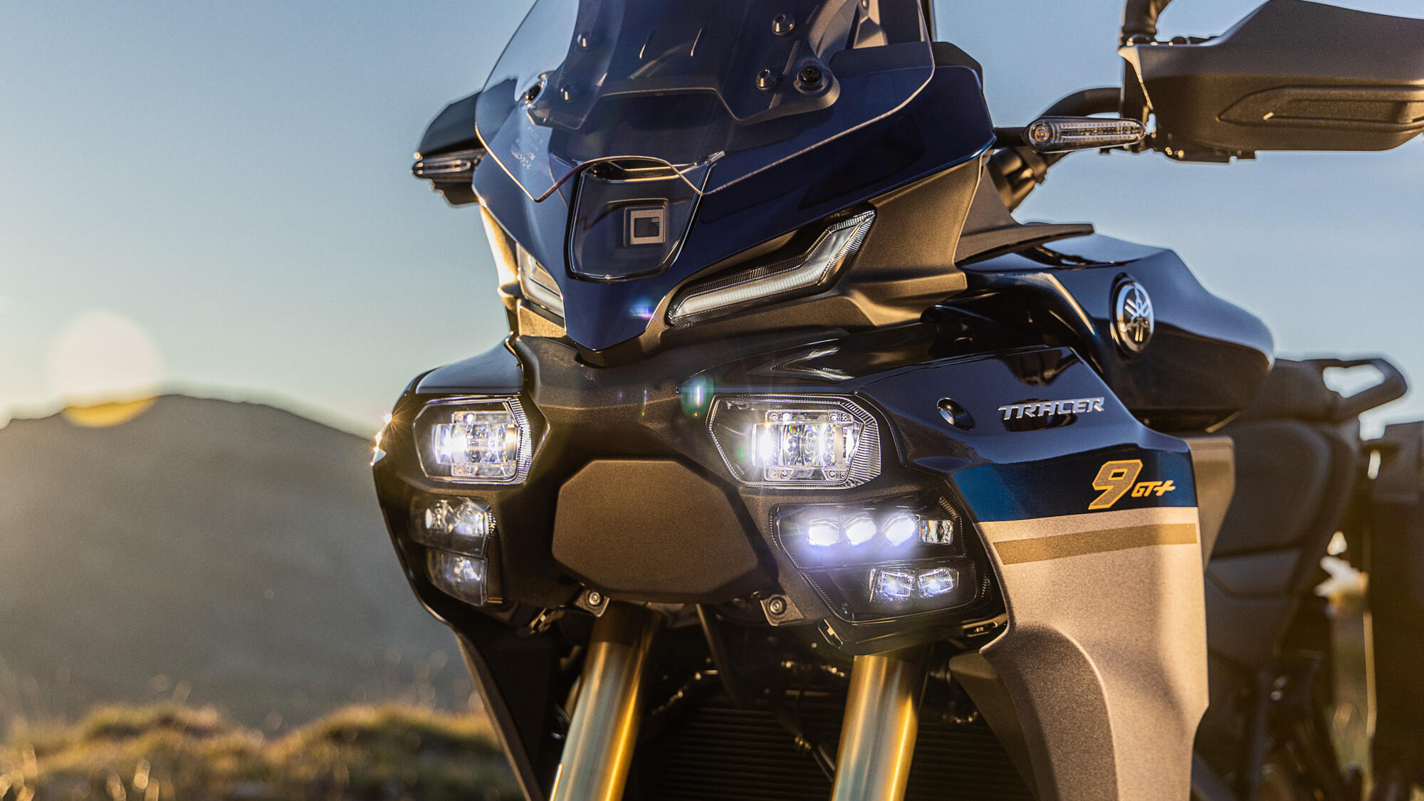 Far nou tip Matrice cu LED-uri