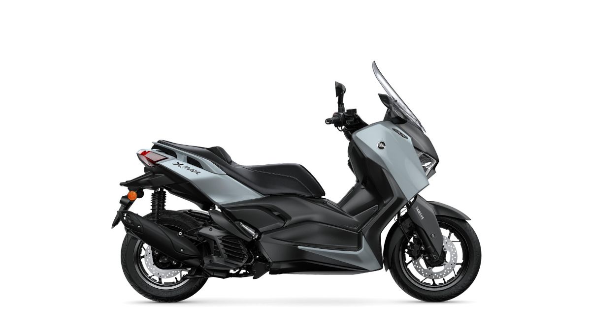 XMAX 125 Tech MAX — imagine 20