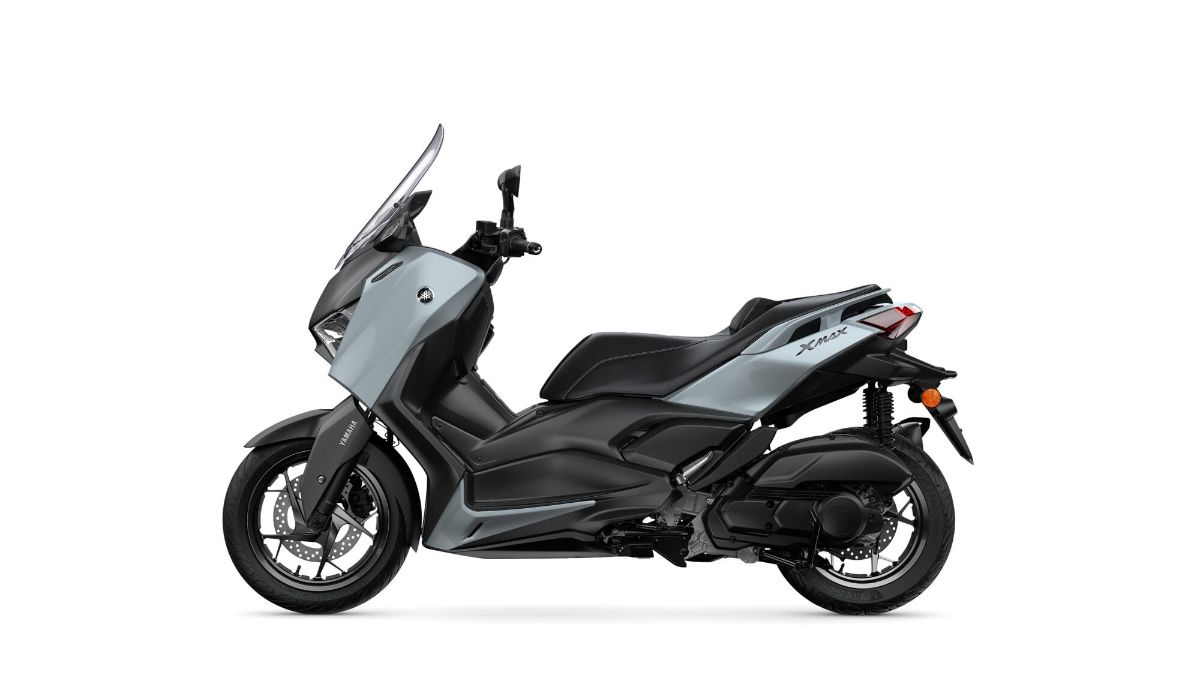 XMAX 125 Tech MAX — imagine 22