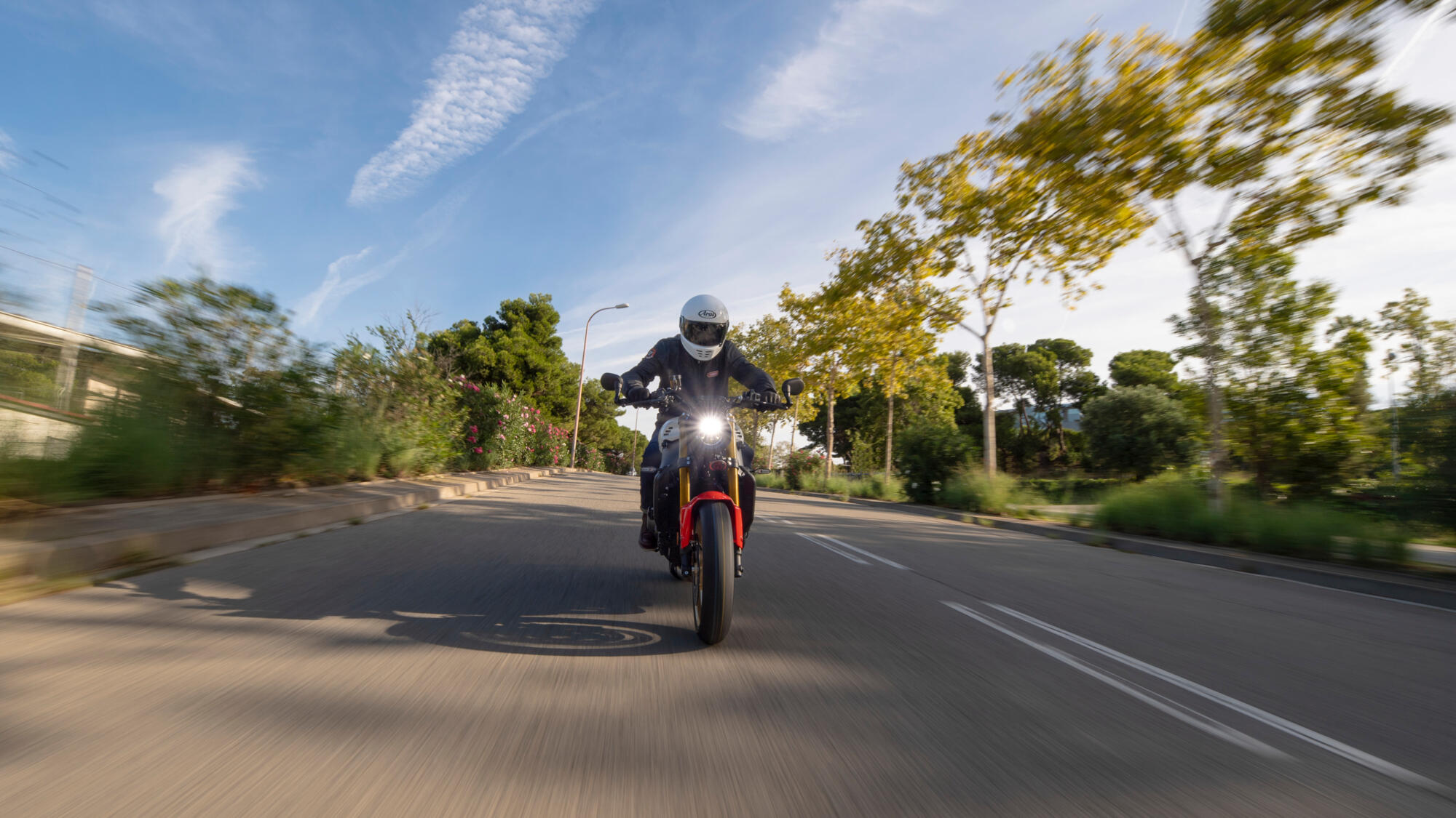 XSR900 — imagine 6