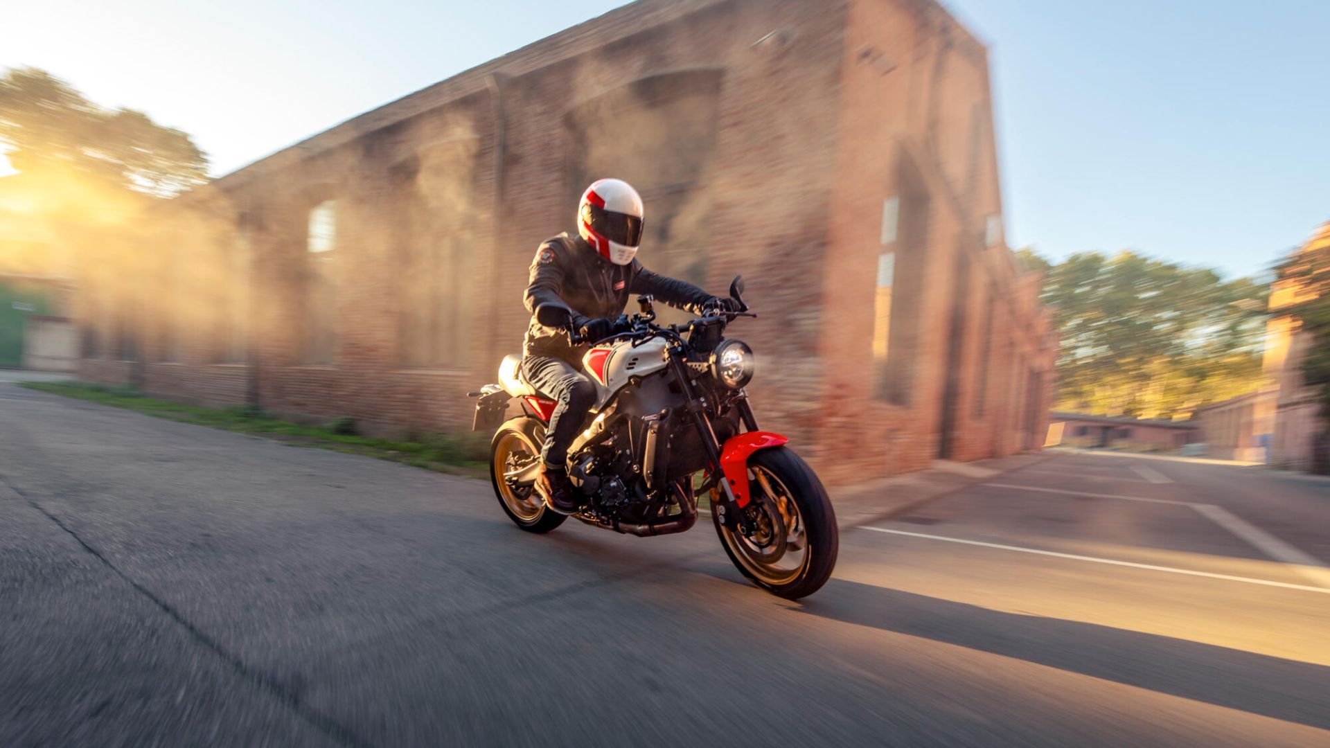 XSR900 — imagine 17