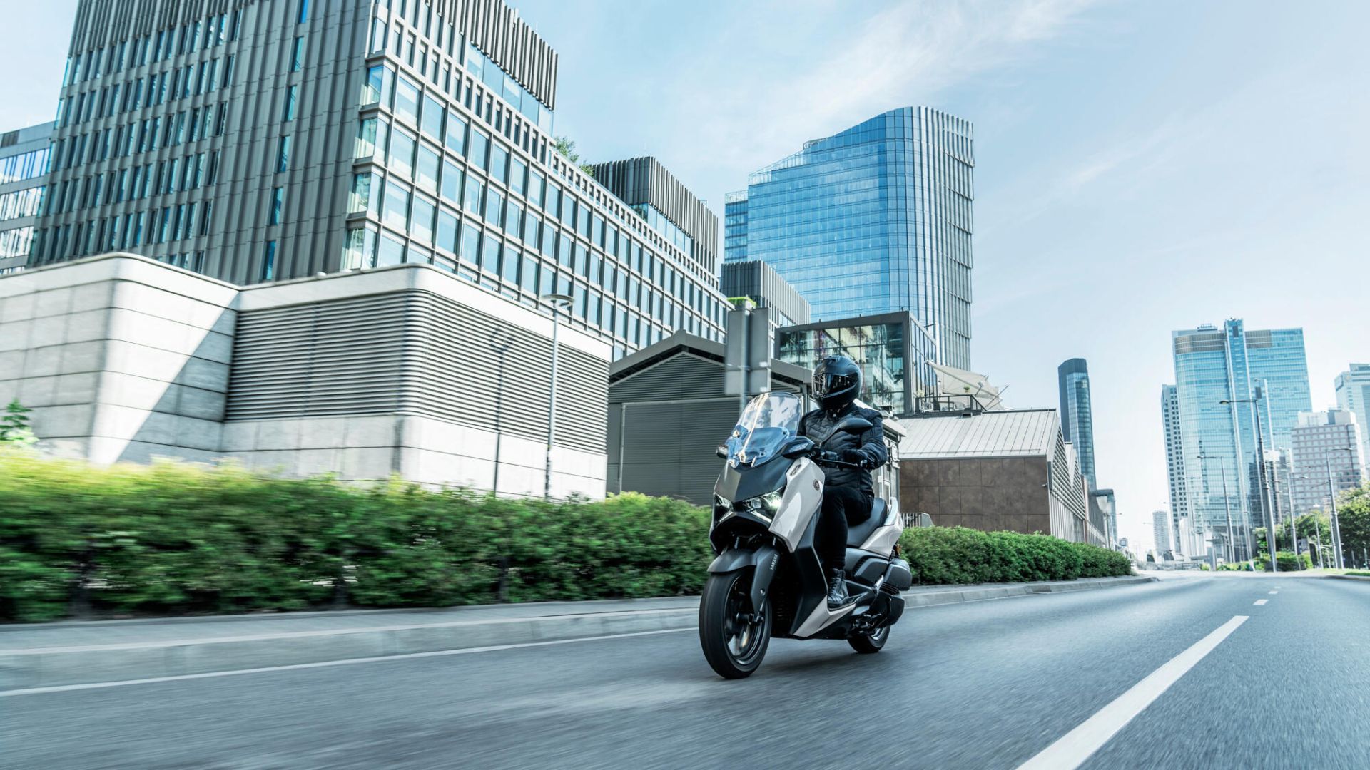 XMAX 300 Tech Max — imagine 4