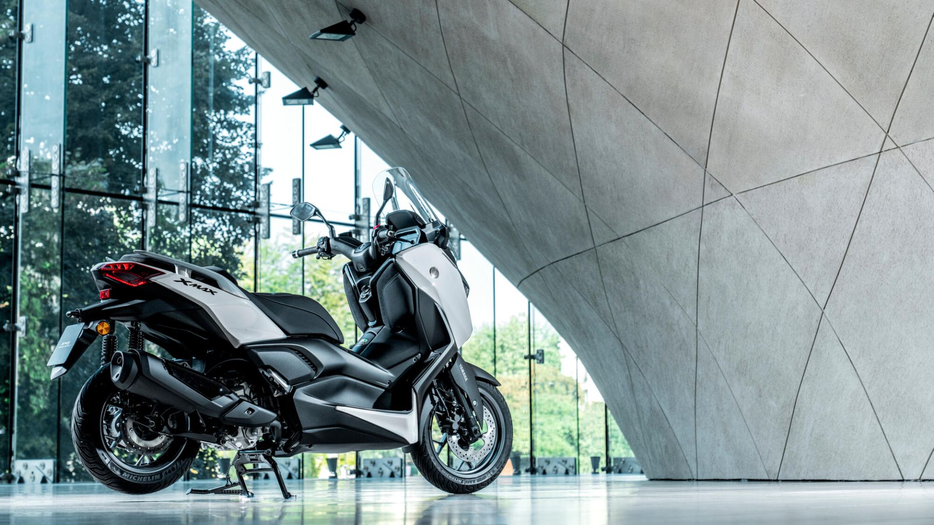 XMAX 300 Tech Max + — imagine 16