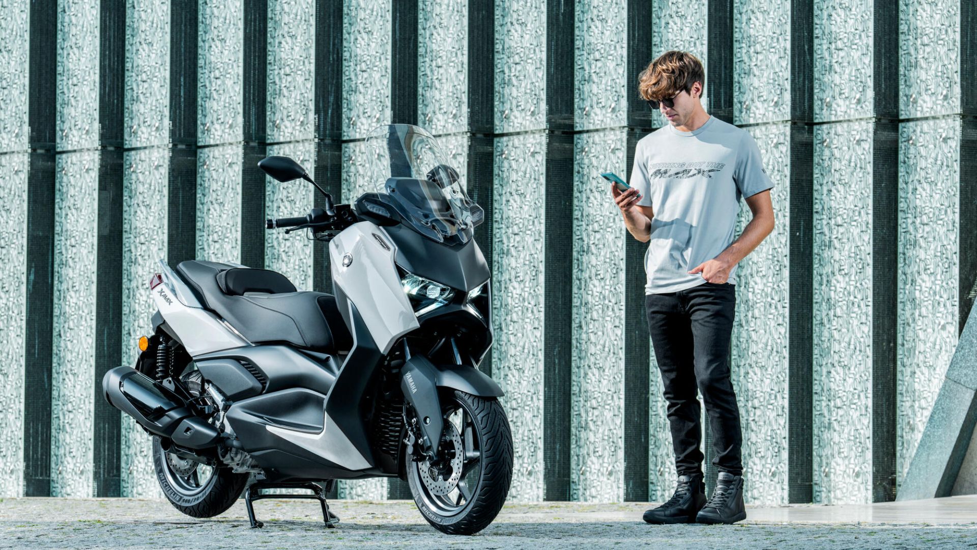 XMAX 300 Tech Max + — imagine 18