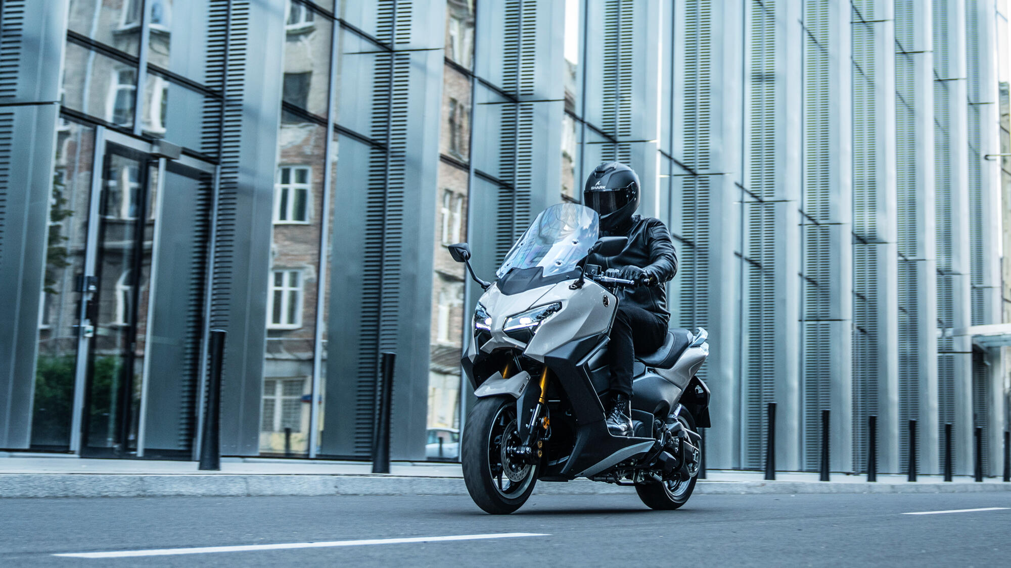 TMAX Tech MAX — imagine 17