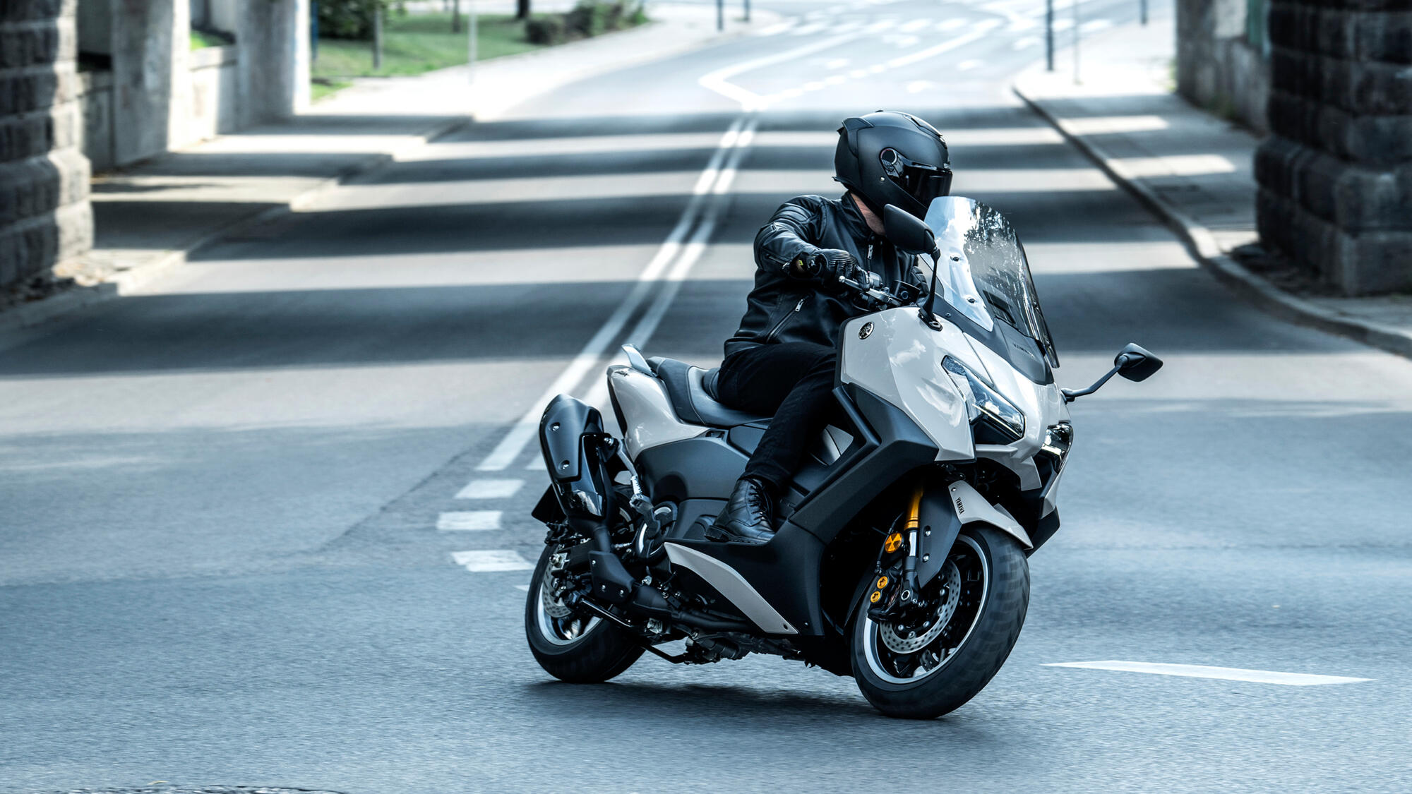 TMAX Tech MAX — imagine 21