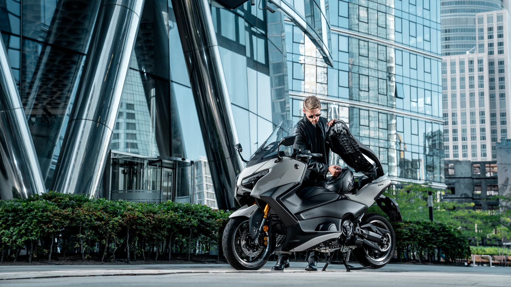 TMAX Tech MAX — imagine 18