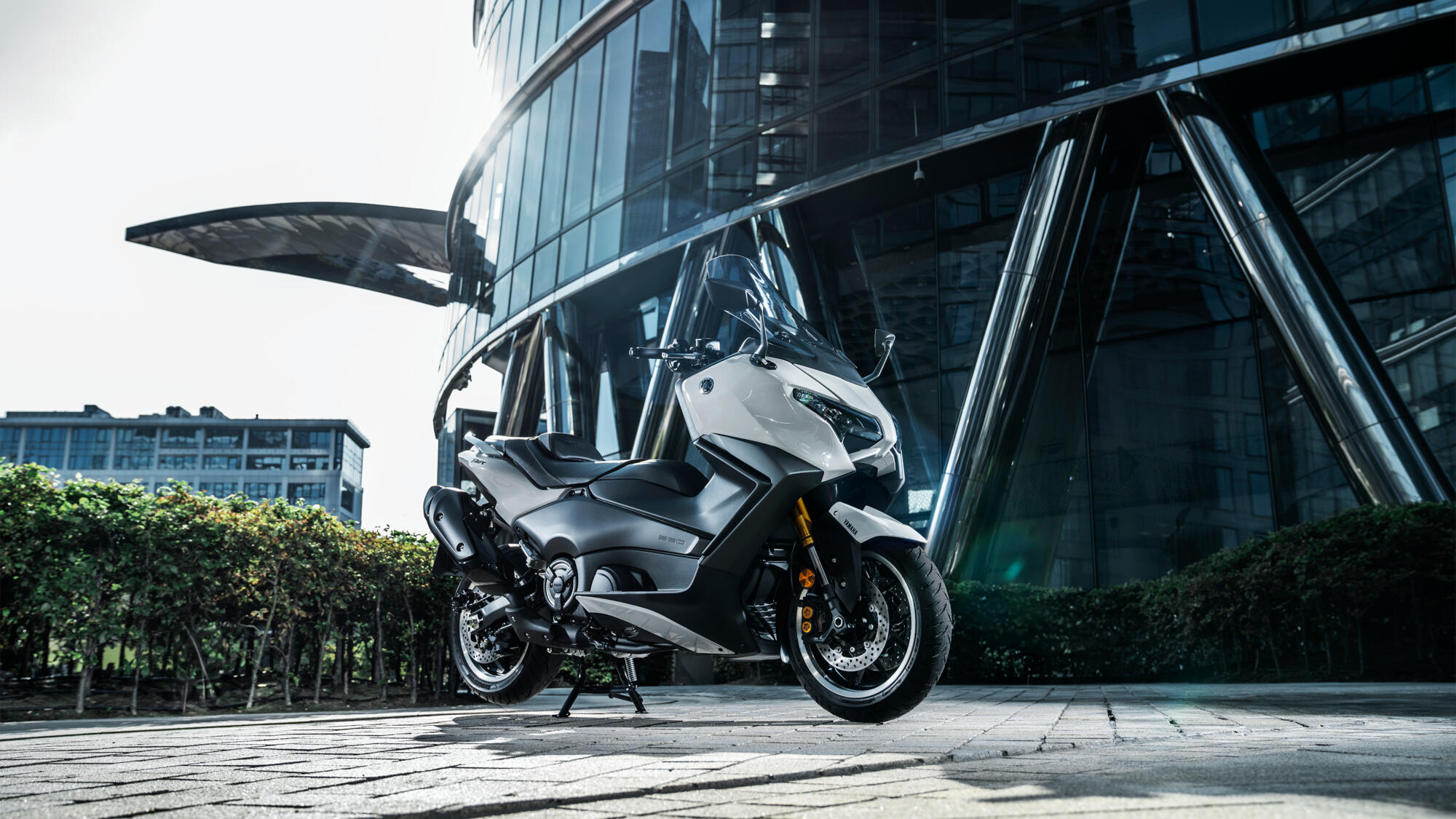 TMAX Tech MAX — imagine 28