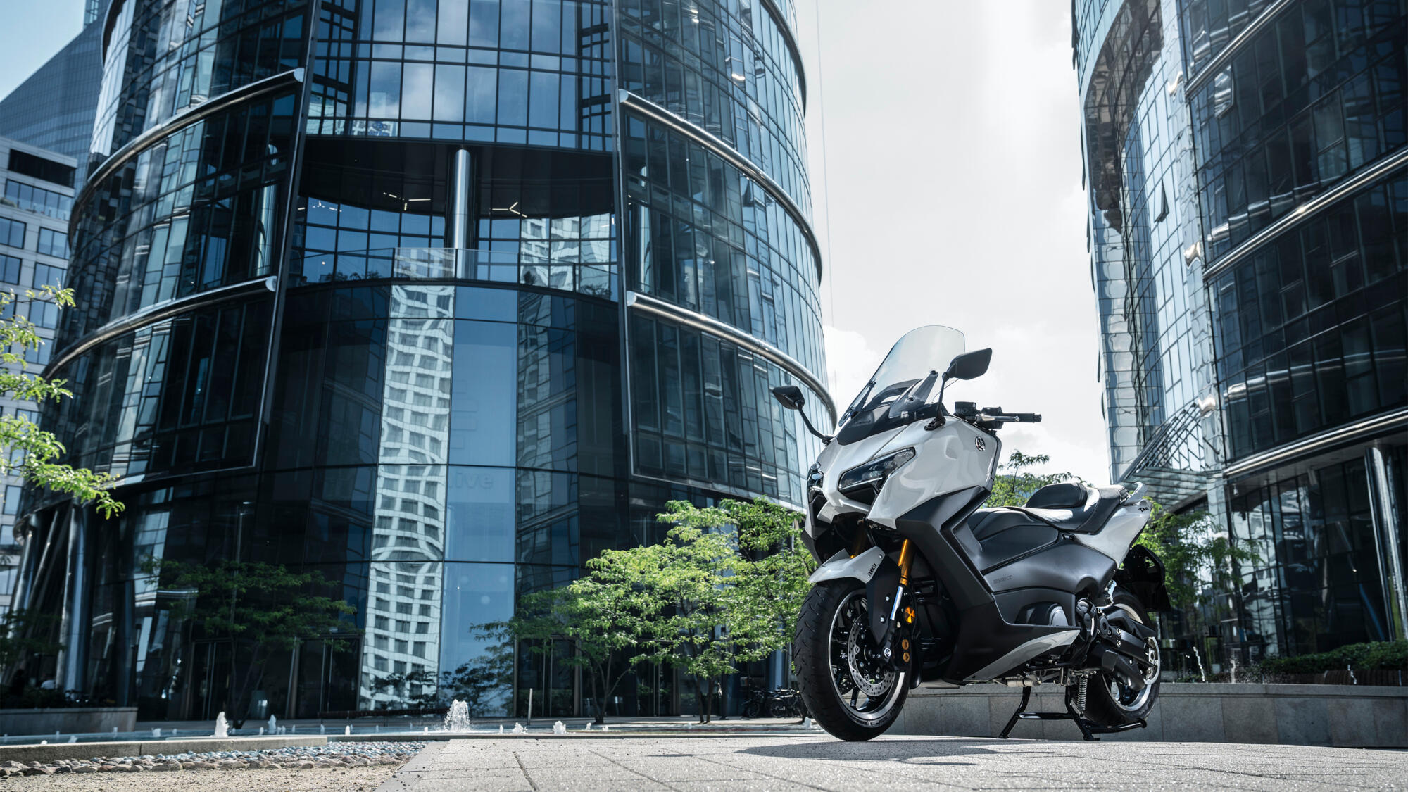 TMAX Tech MAX — imagine 30