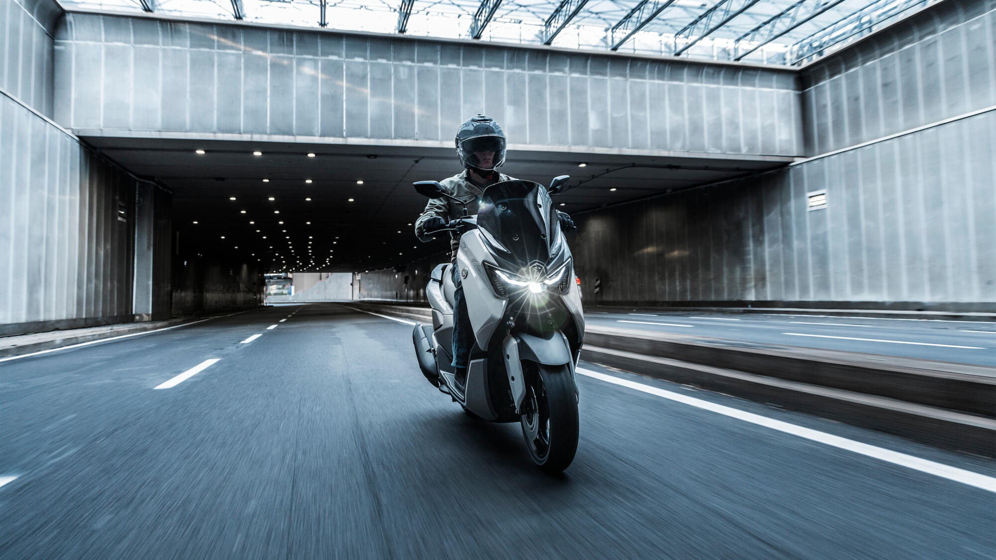 NMAX 125 Tech MAX — imagine 3