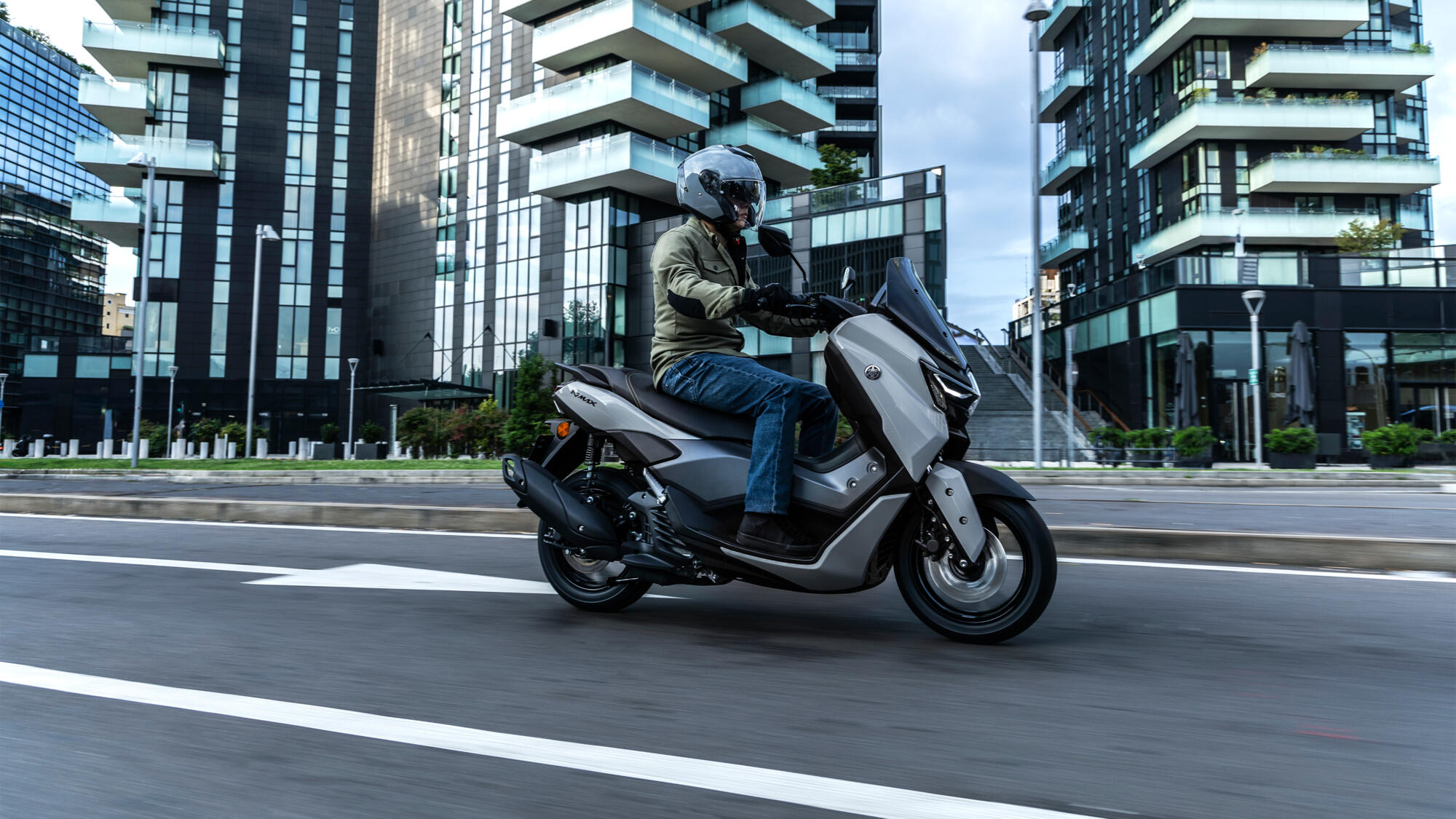 NMAX 125 Tech MAX — imagine 35