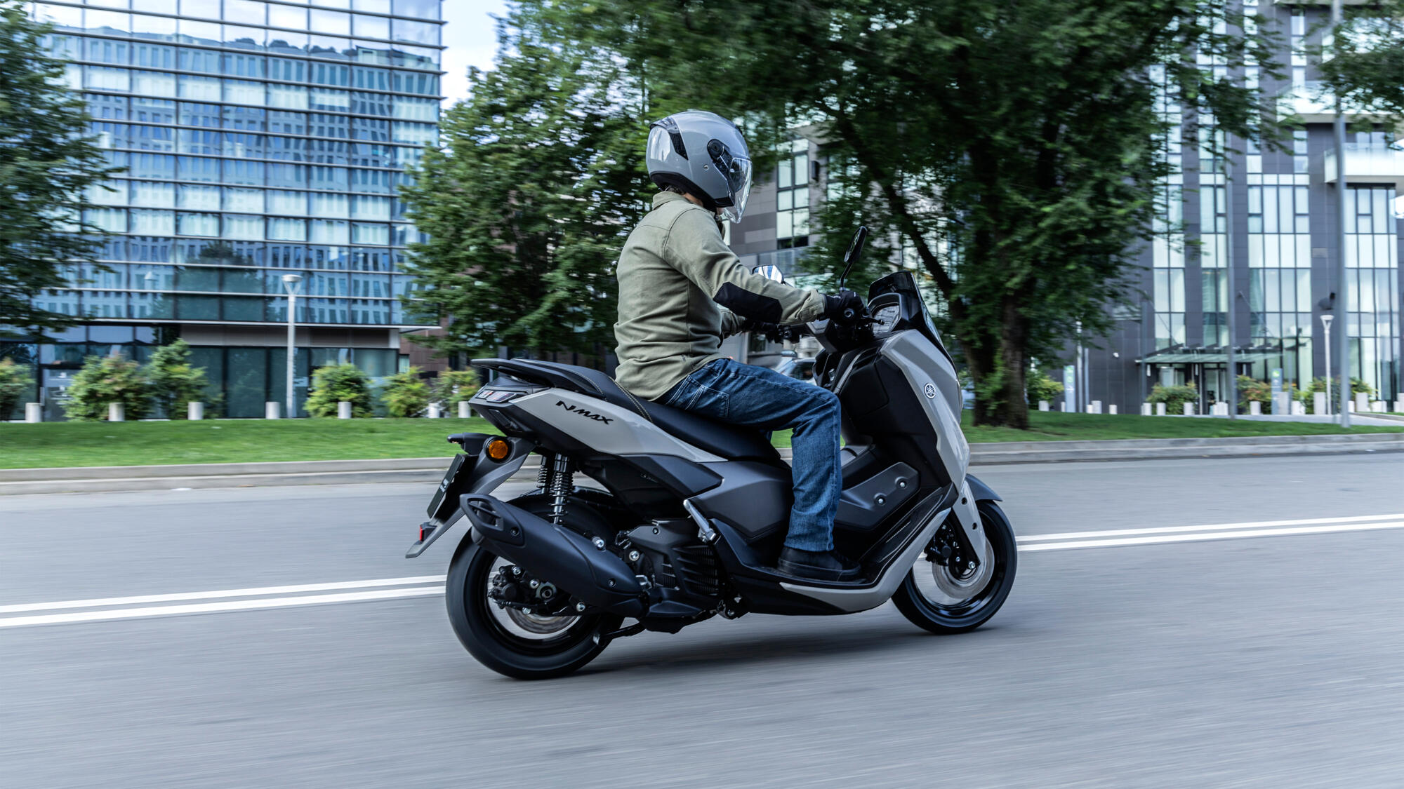 NMAX 125 Tech MAX — imagine 37