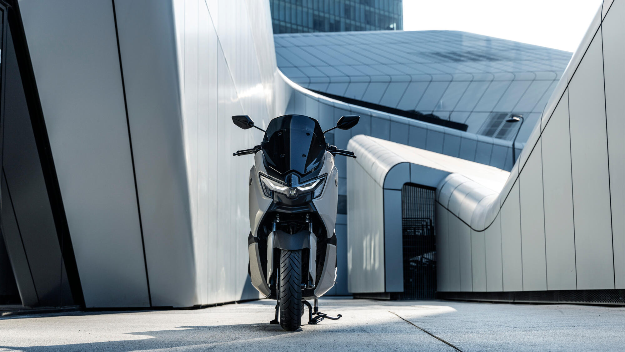 NMAX 125 Tech MAX — imagine 10