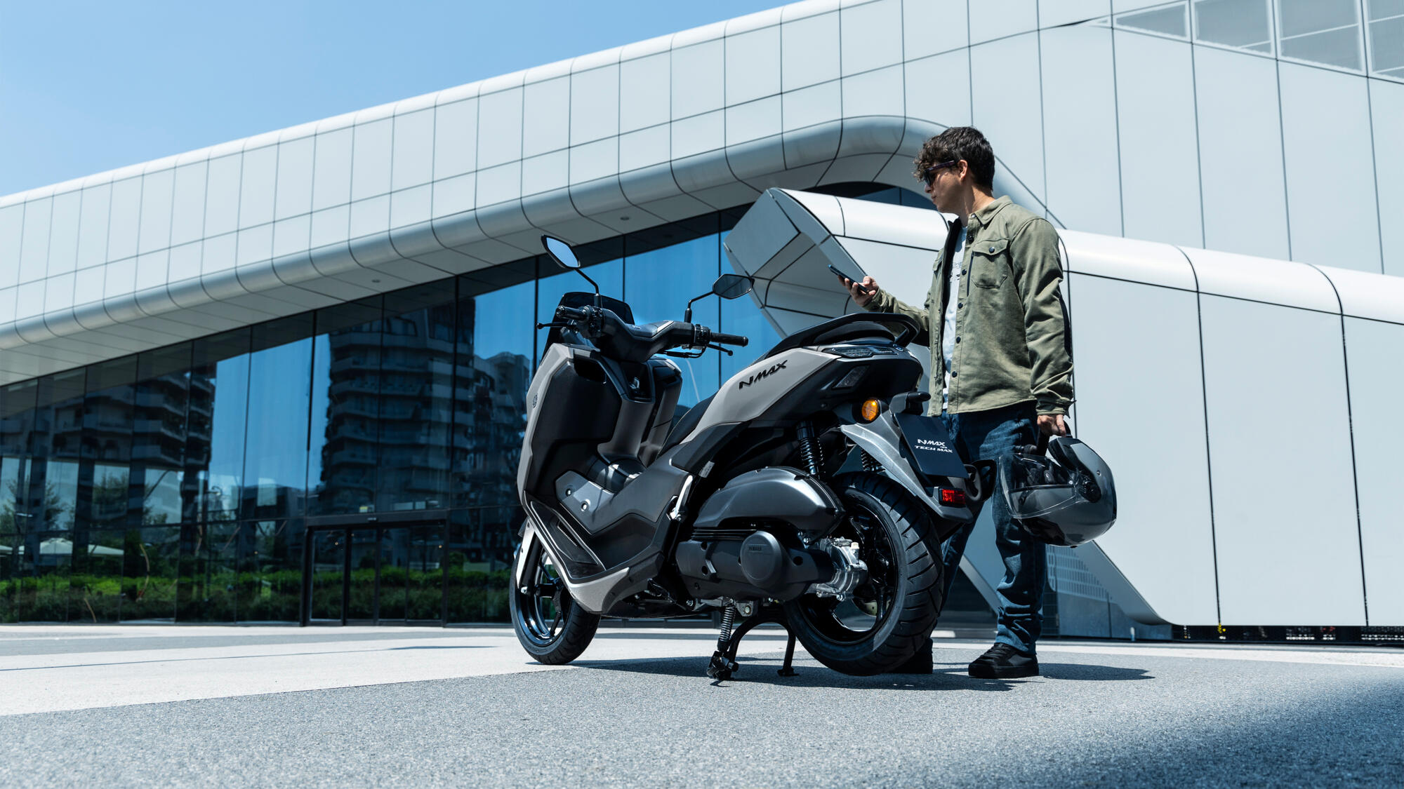 NMAX 125 Tech MAX — imagine 18