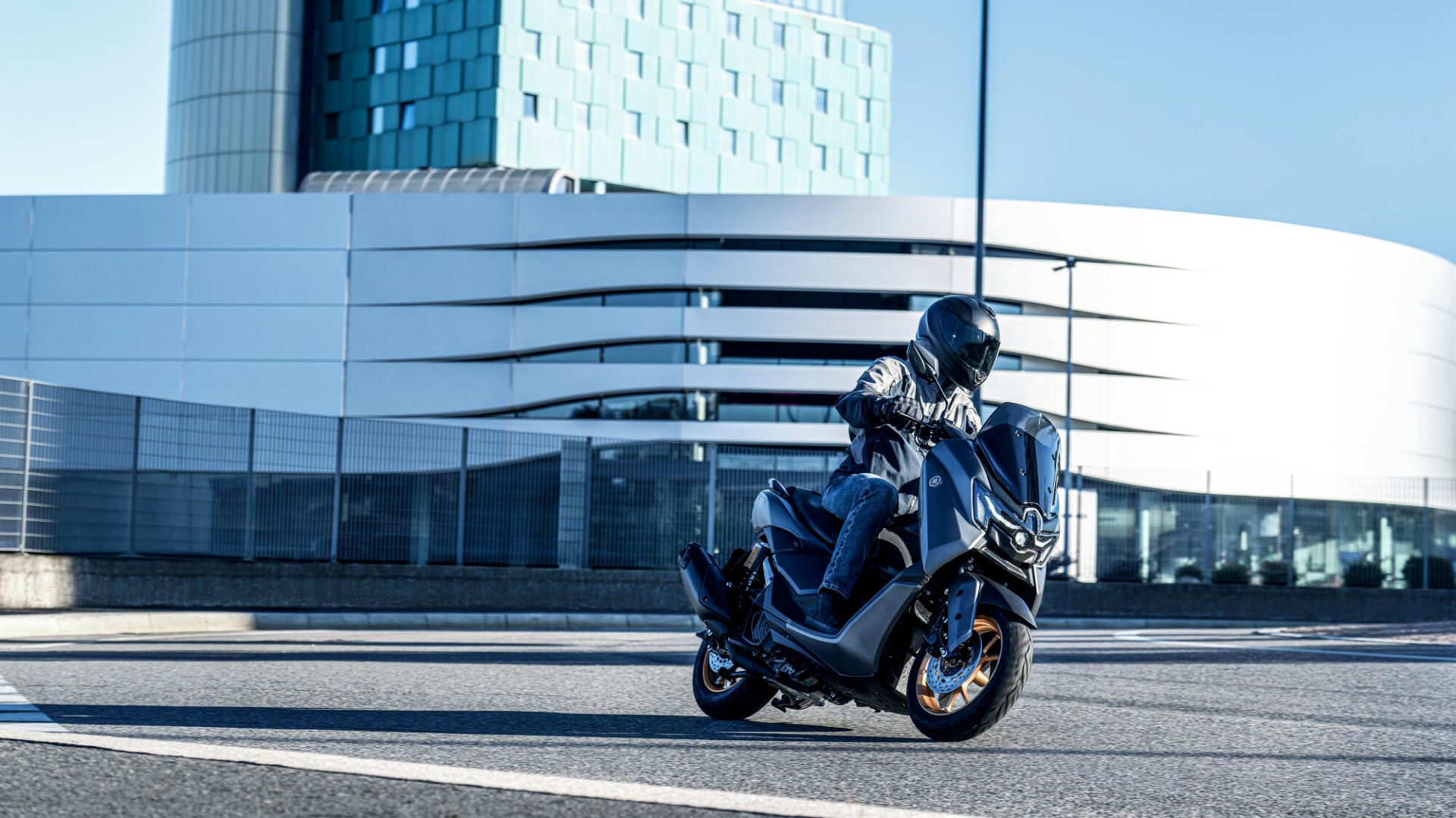 NMAX 155 Tech MAX — imagine 11