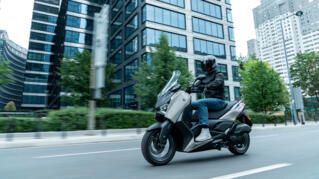 XMAX 125 Tech MAX — imagine 1