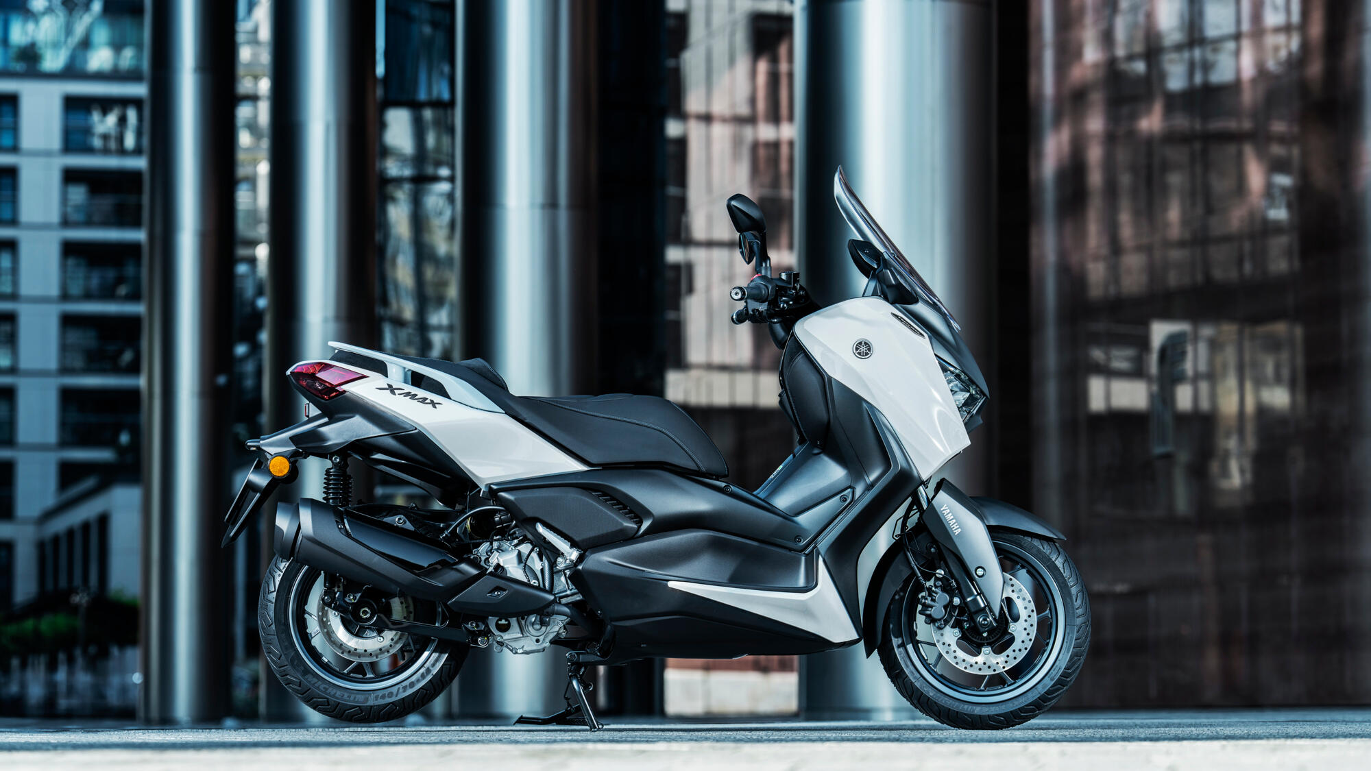 XMAX 300 Tech MAX — imagine 6